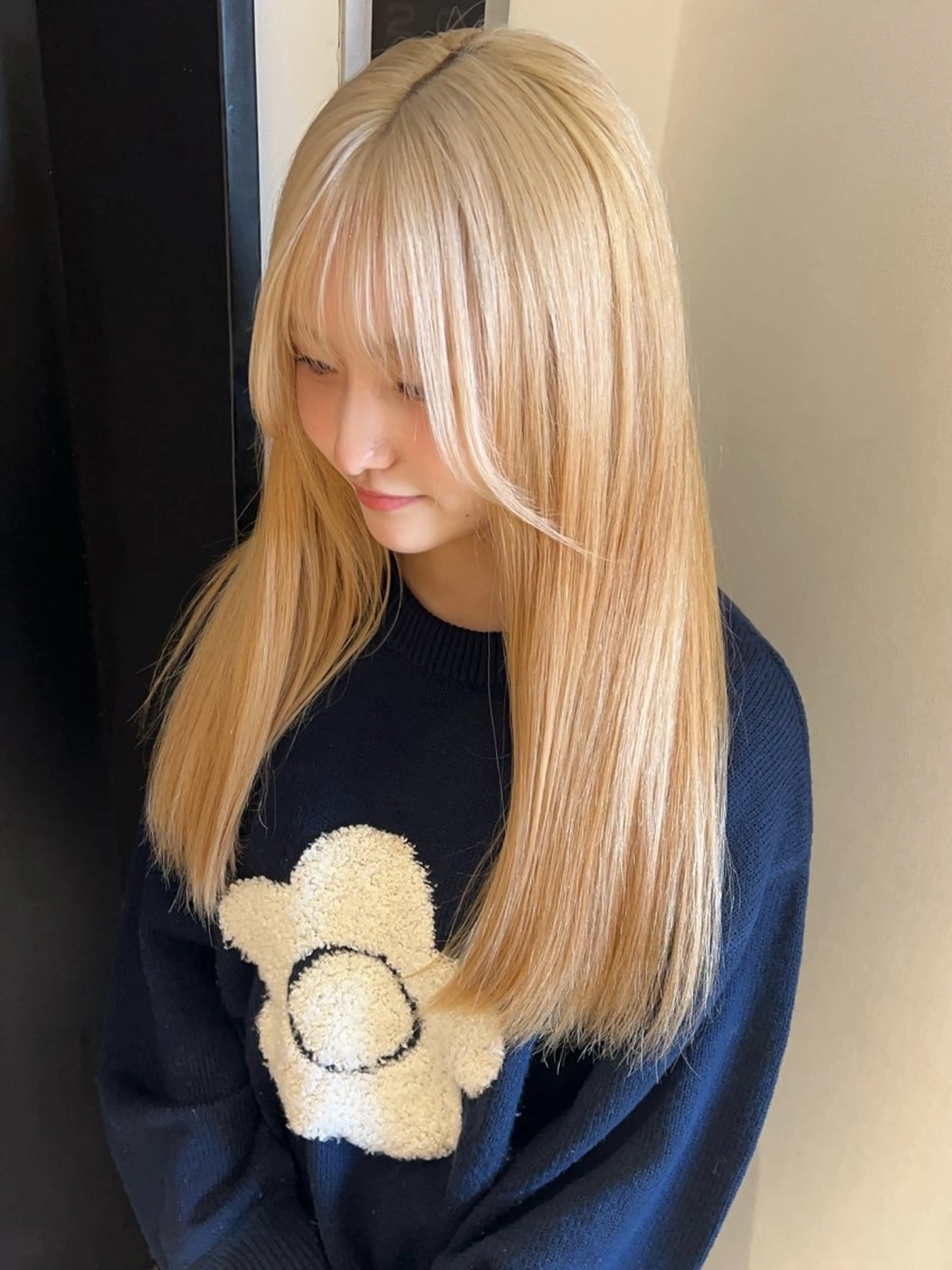 ロング カラー ブリーチ ハイトーンカラー ayaka🫧 梅田ダブルカラーのヘアスタイル