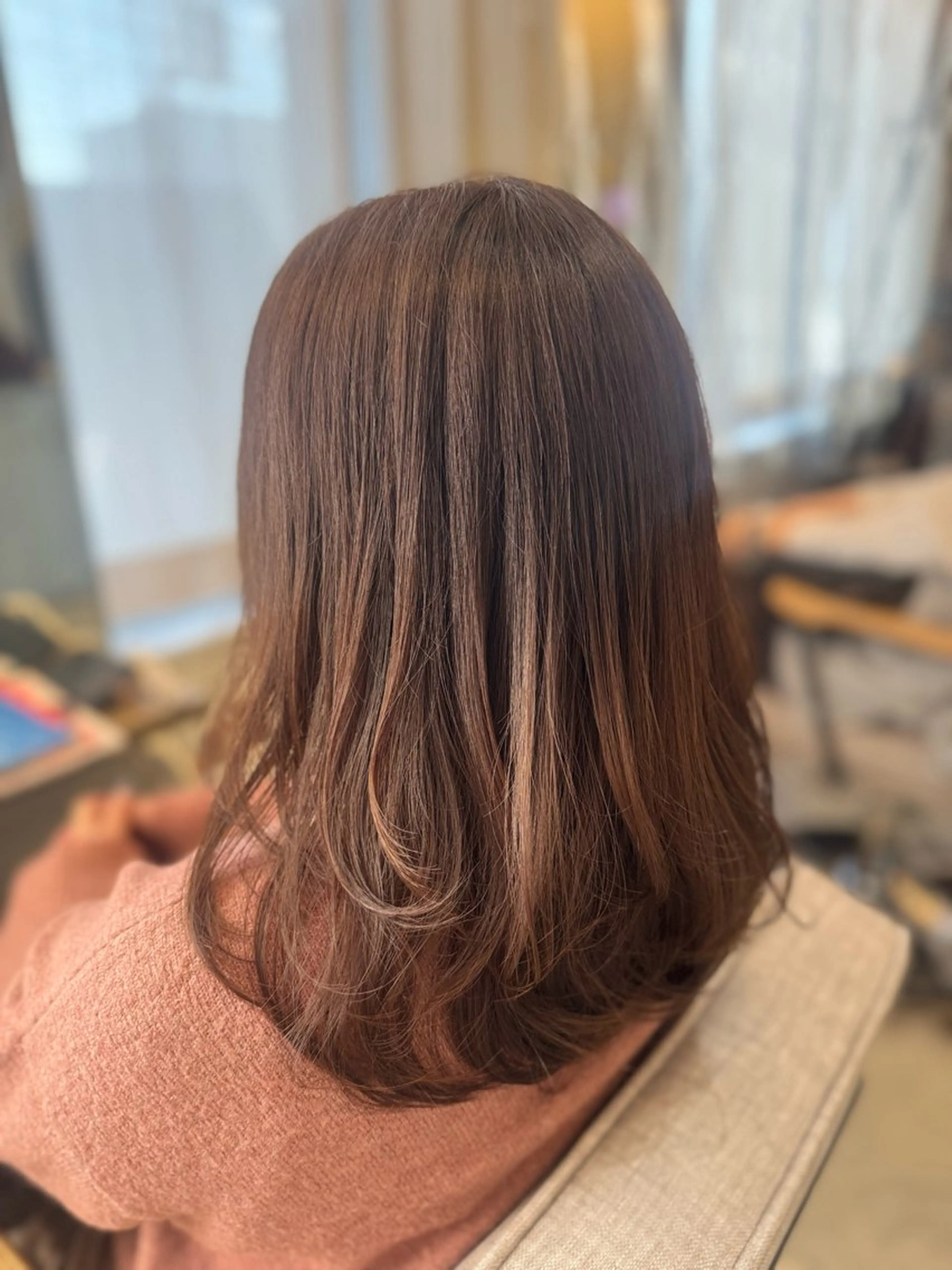 セミロング カラー 髪質改善✨️透明感カ ラー✧*。山下さいみのヘアスタイル