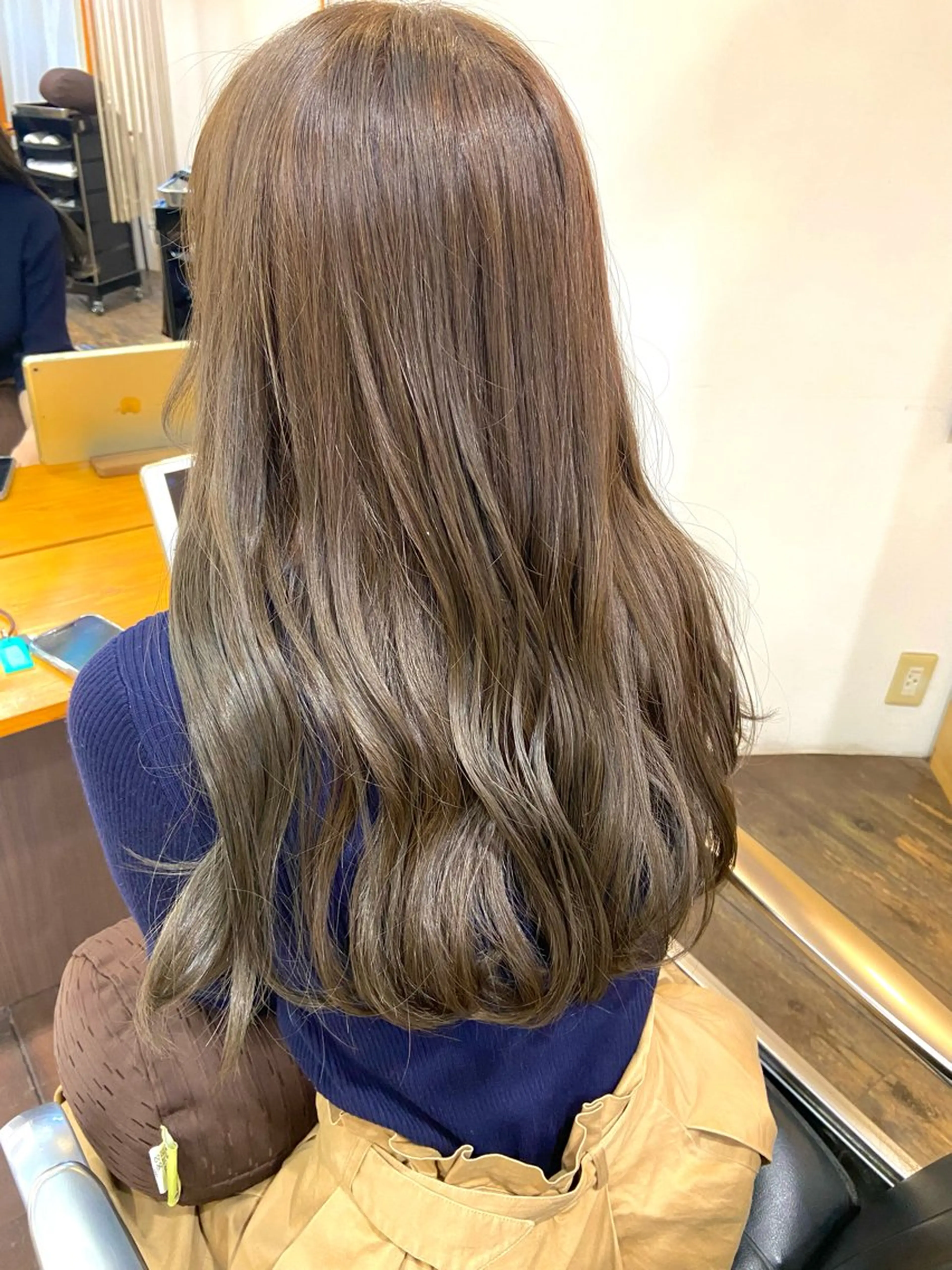 ロング カラー アッシュ niro 🌱カットモデル募集のヘアスタイル