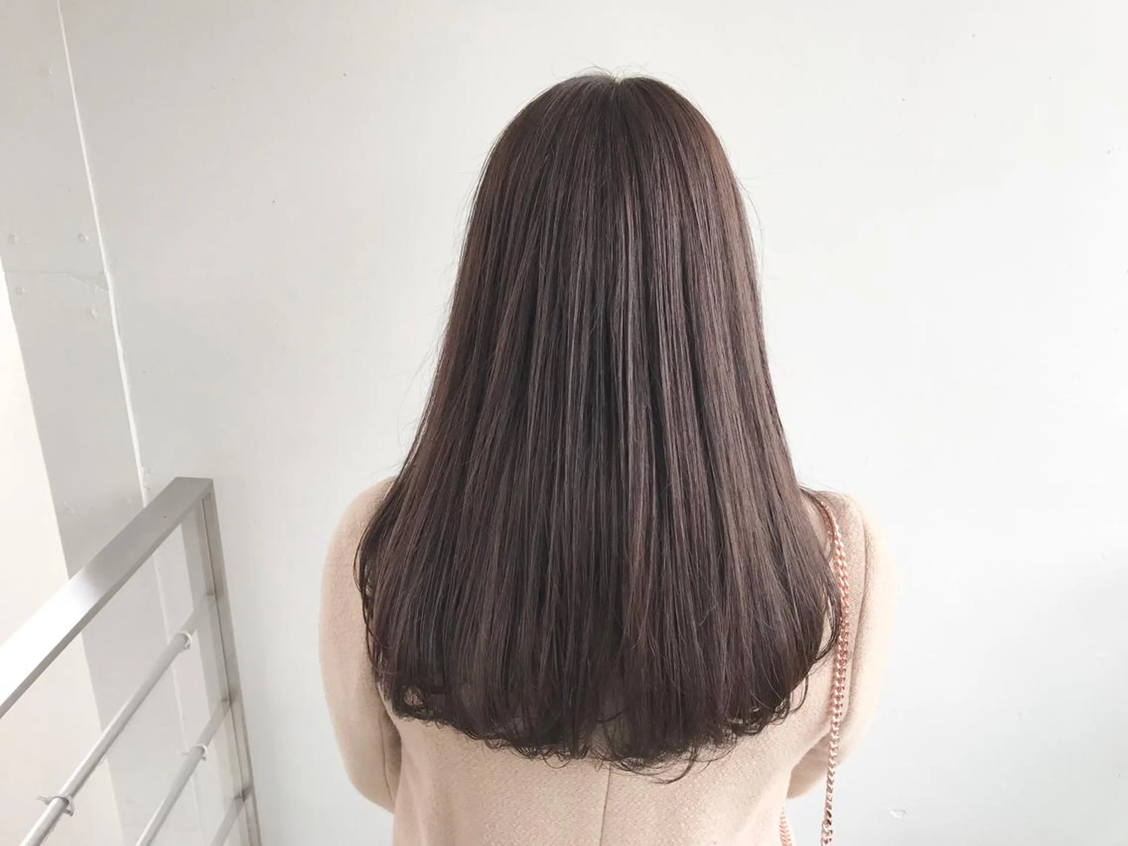 ロング カラー ショート/レイヤー なら石井知希のヘアスタイル