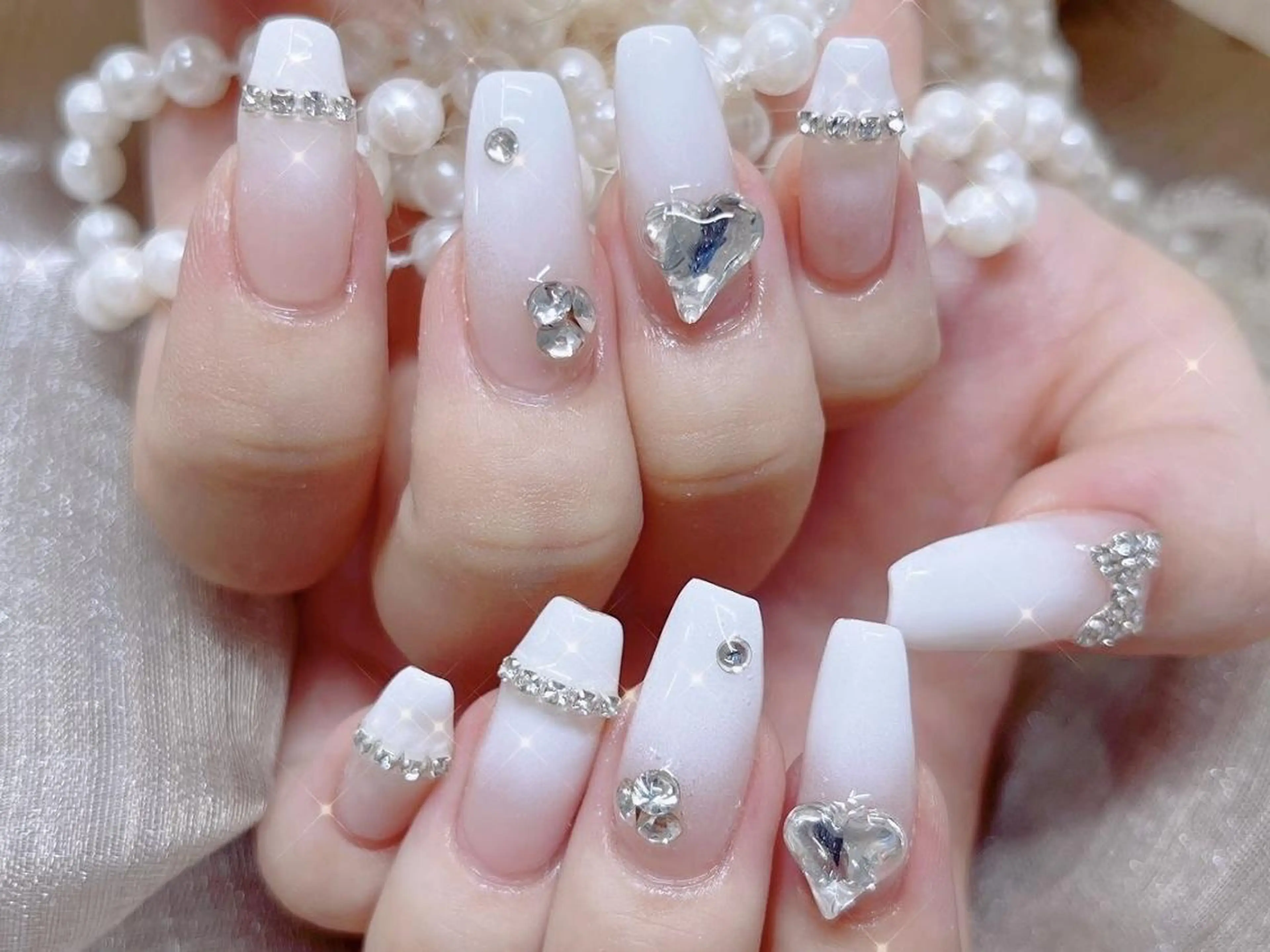 ネイル ハンドネイル 櫻井 ナナのネイルデザイン