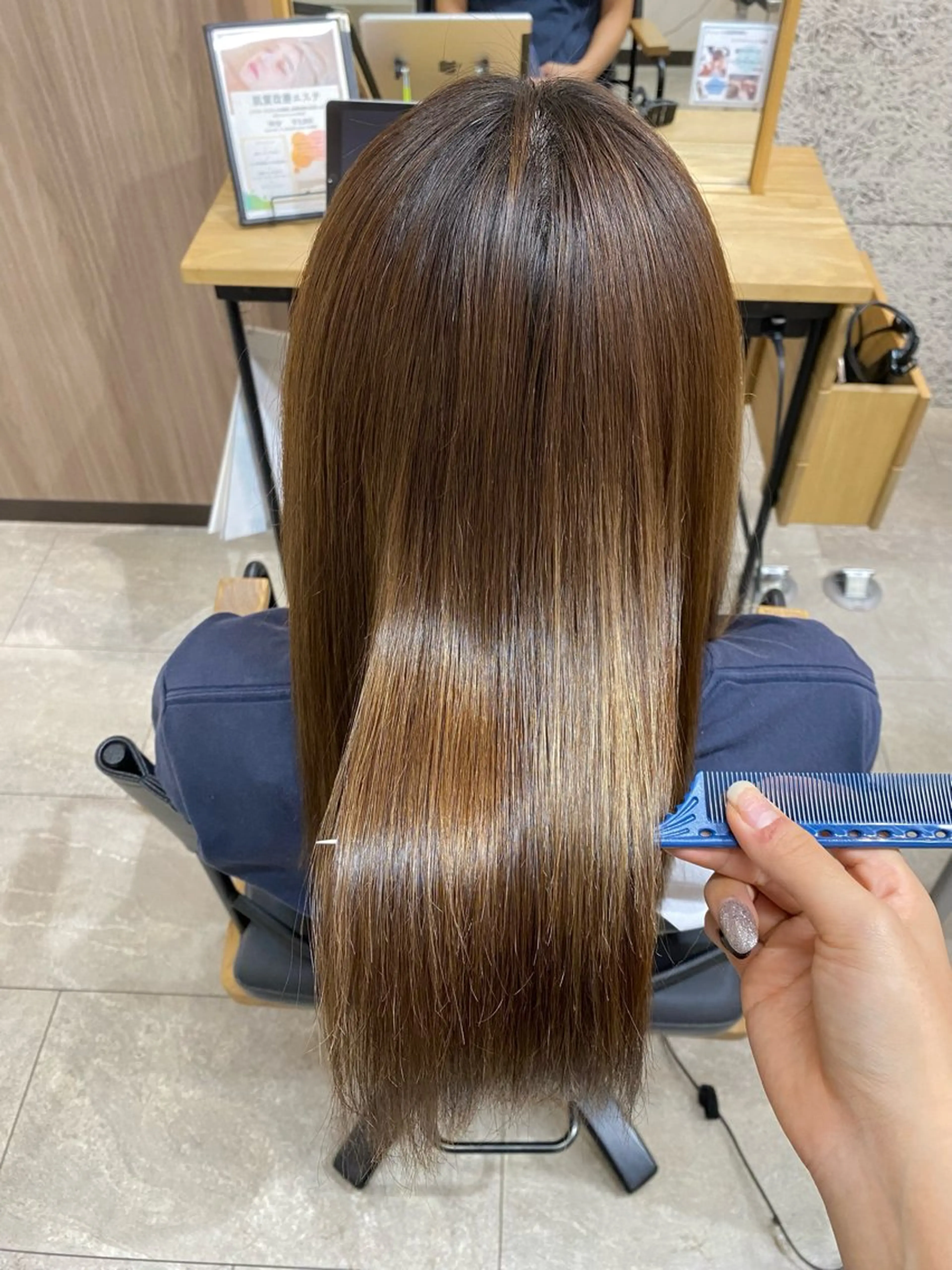 セミロング 縮毛矯正 杉森 蘭琉のネイルデザイン