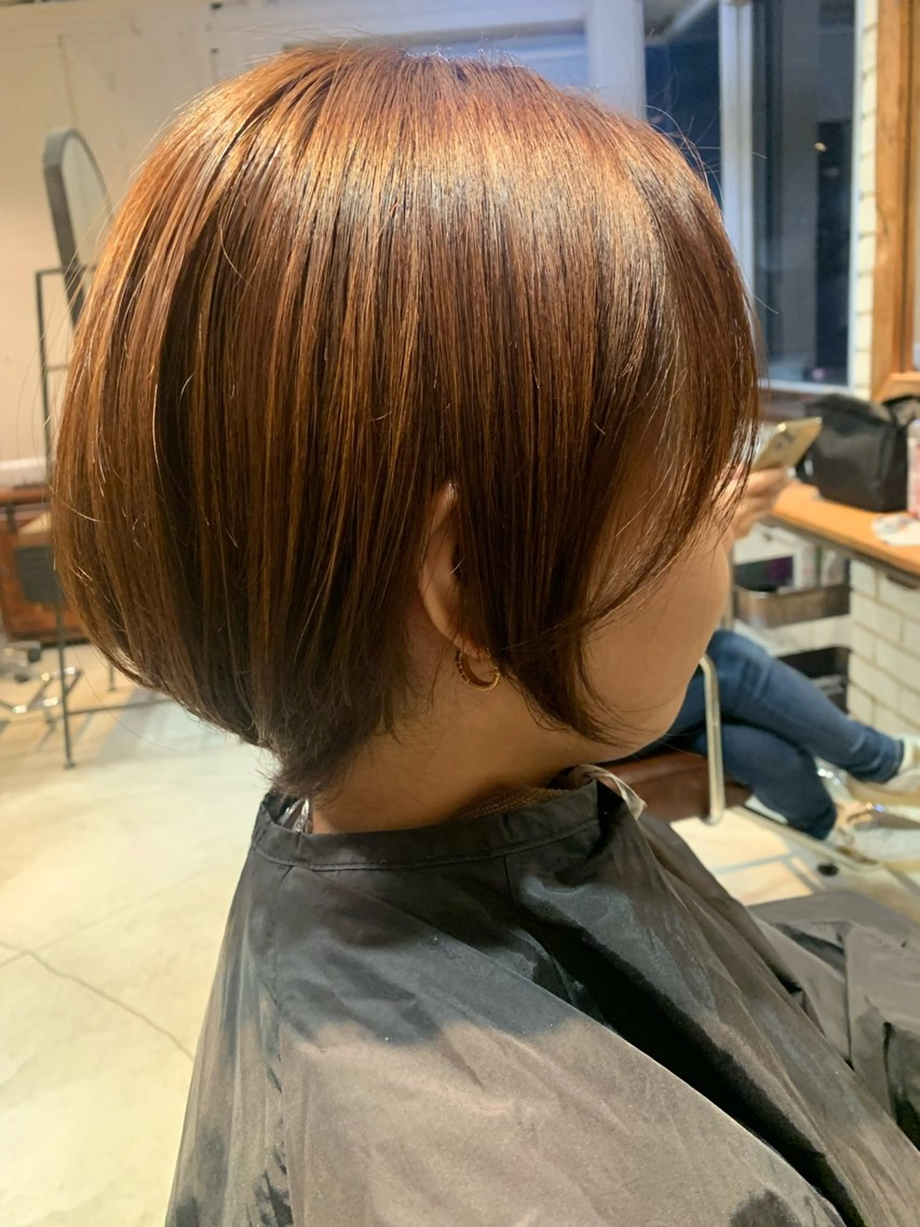 ショート 毛谷 嘉明/ブリーチカラーのヘアスタイル