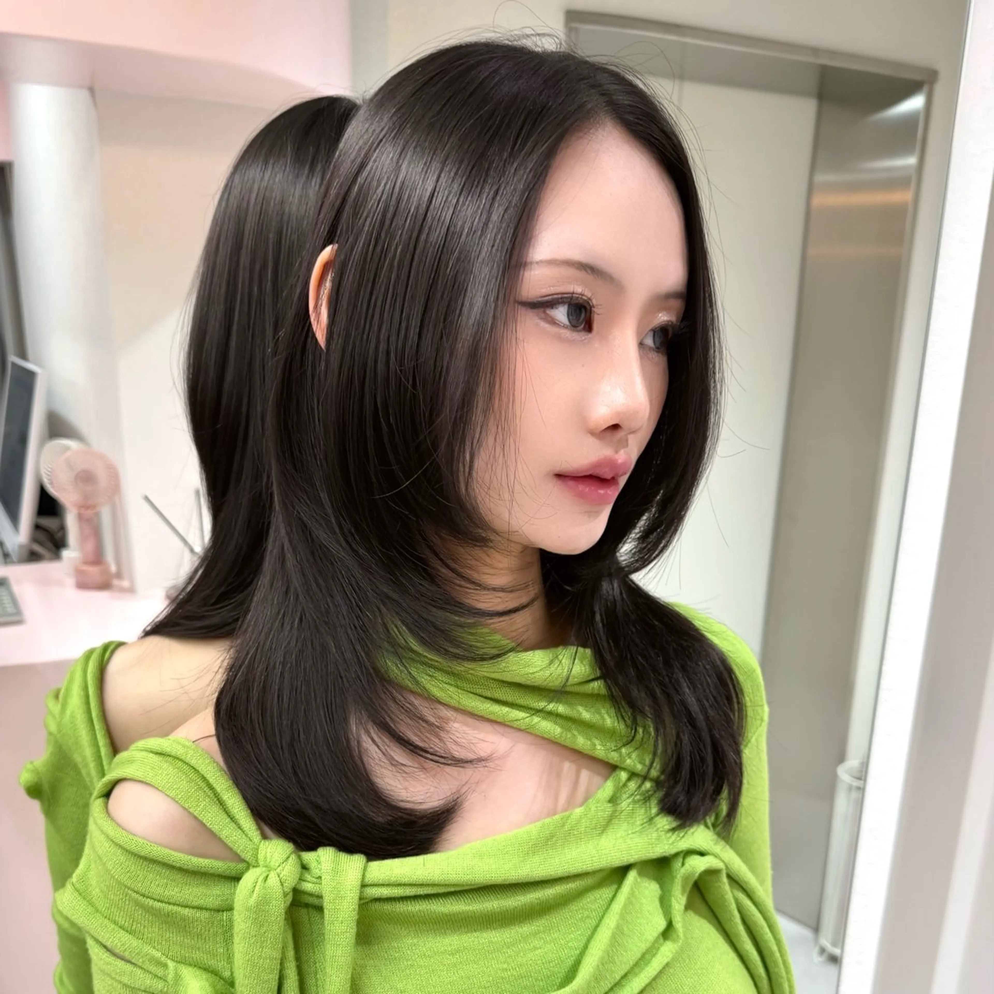 ミディアム ミディアムレイヤー レイヤーカット カット ヘアカラー 鍋田/ 渋谷/ 縮毛矯正／レイヤーのヘアスタイル