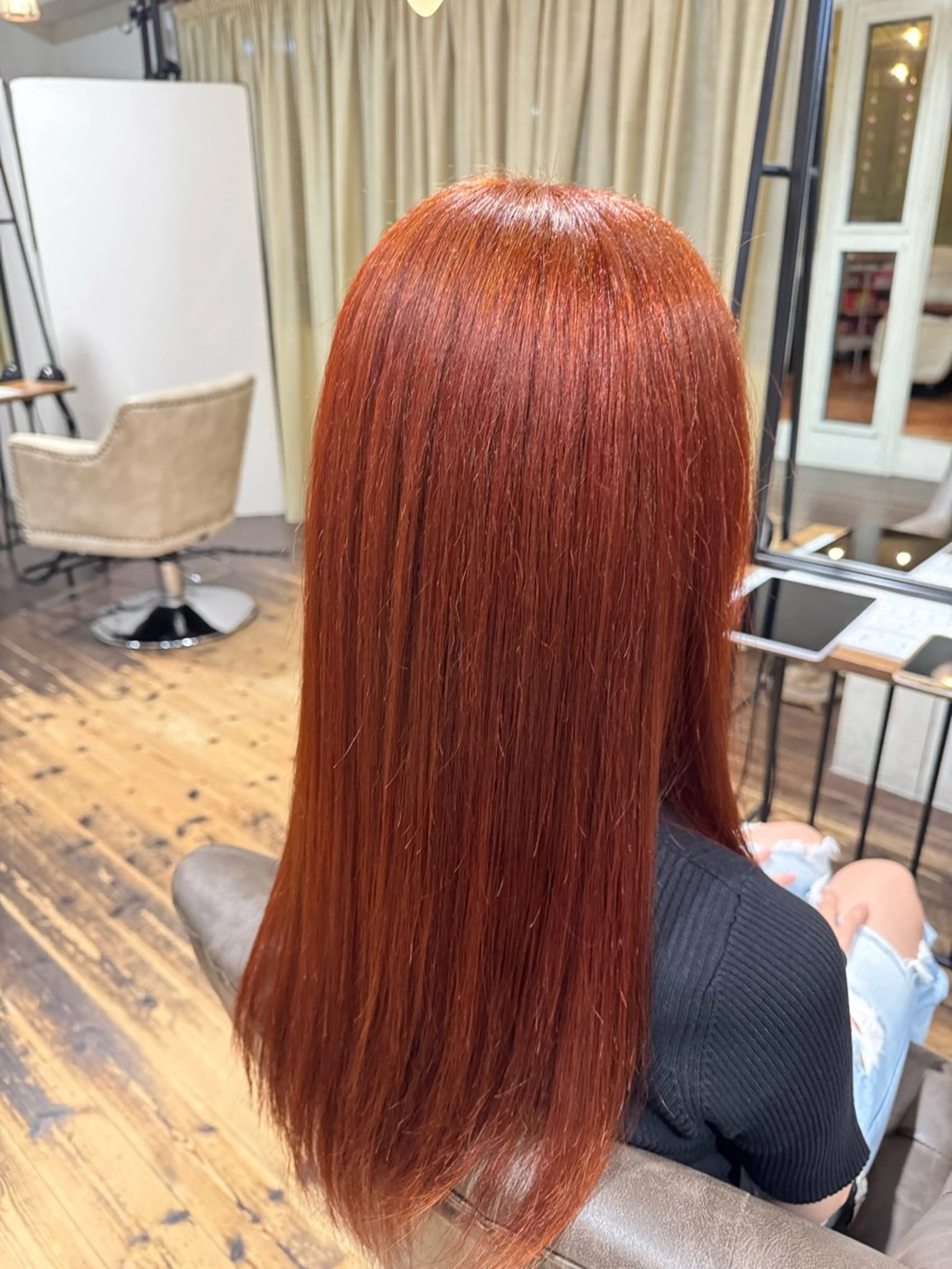 カラー ベージュカラー ブリーチ オレンジ オレンジベージュ ヘアカラー トリートメント 菰田 愛輝のヘアスタイル