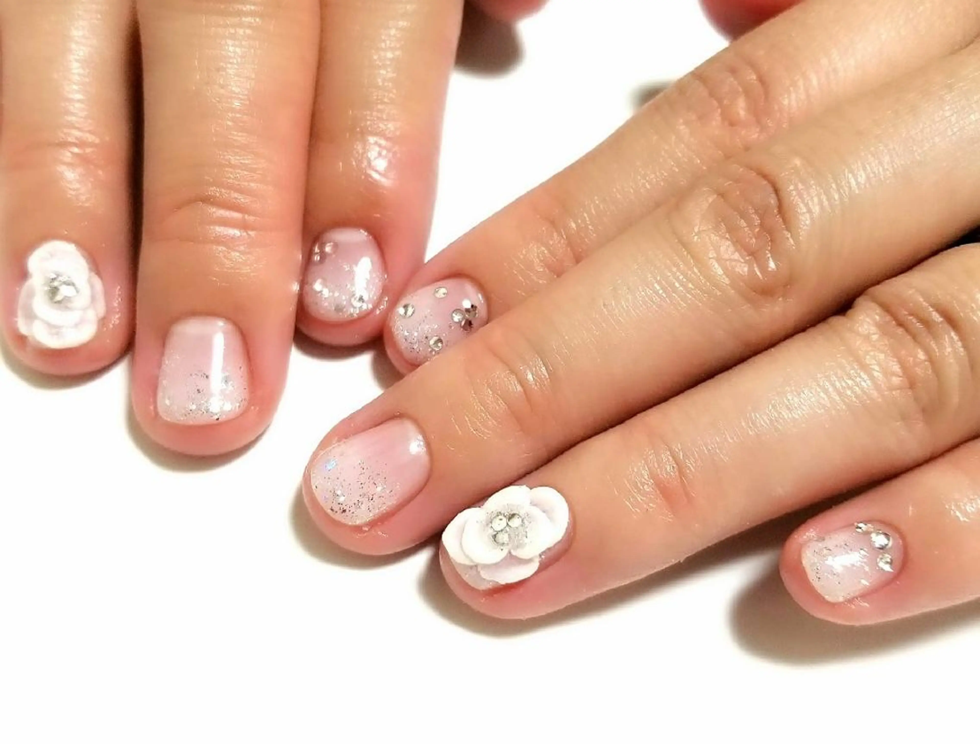 ネイル ブライダルネイル nail salon ipuniのネイルデザイン