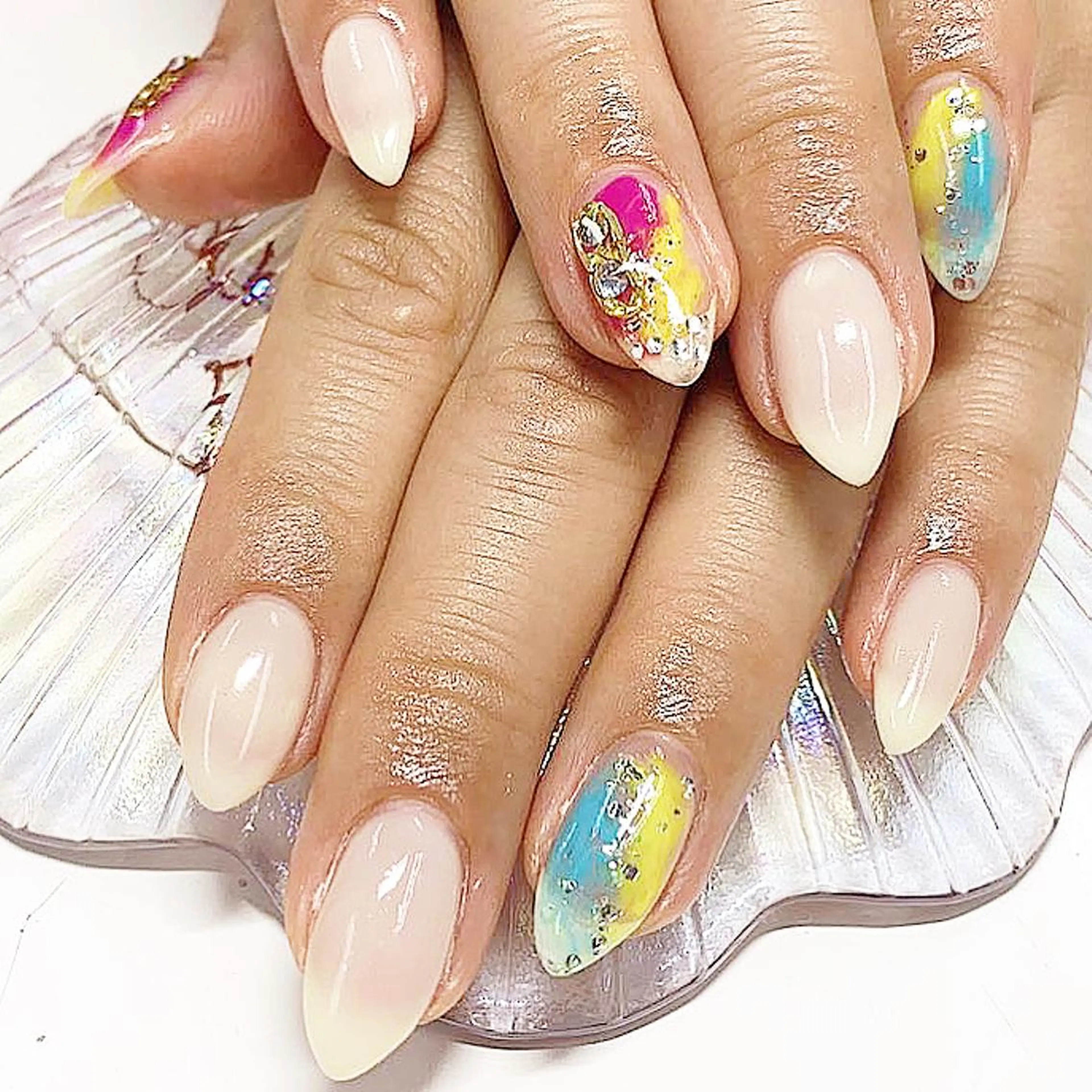 ネイル リラネイル Aikenのネイルデザイン