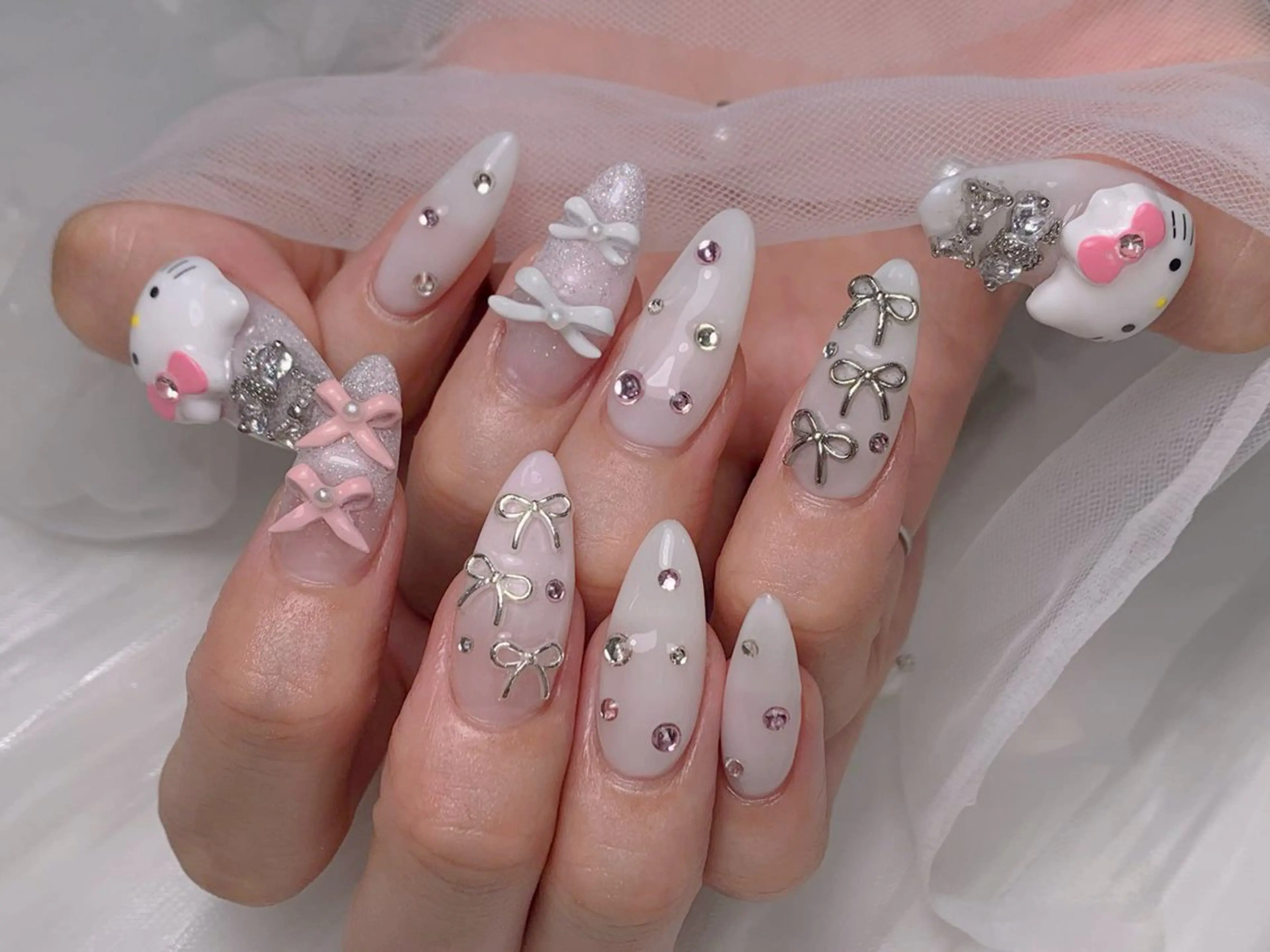 ネイル ハンドネイル ハンドケア 小林 凛のネイルデザイン