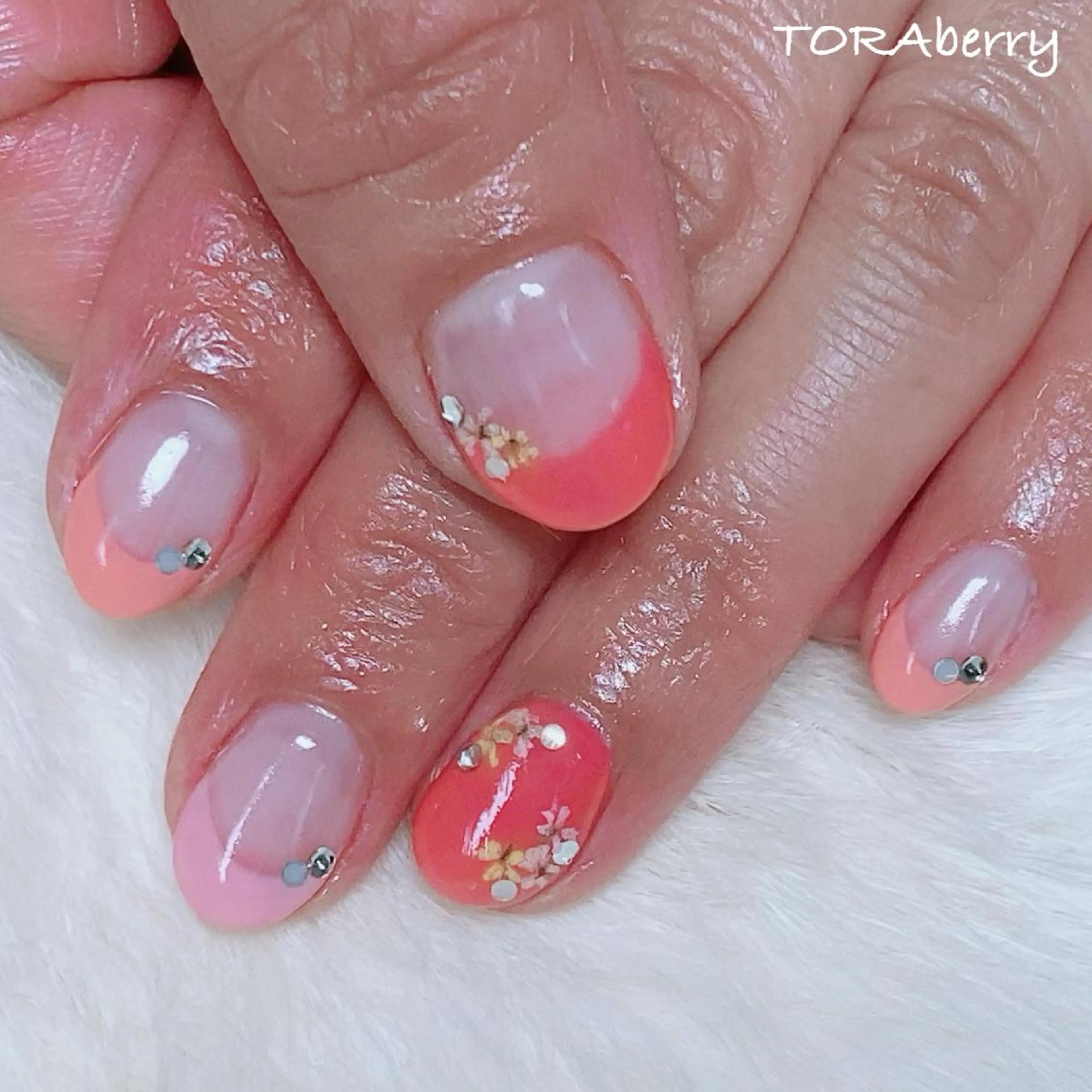 ネイル ネイリスト なつみのネイルデザイン