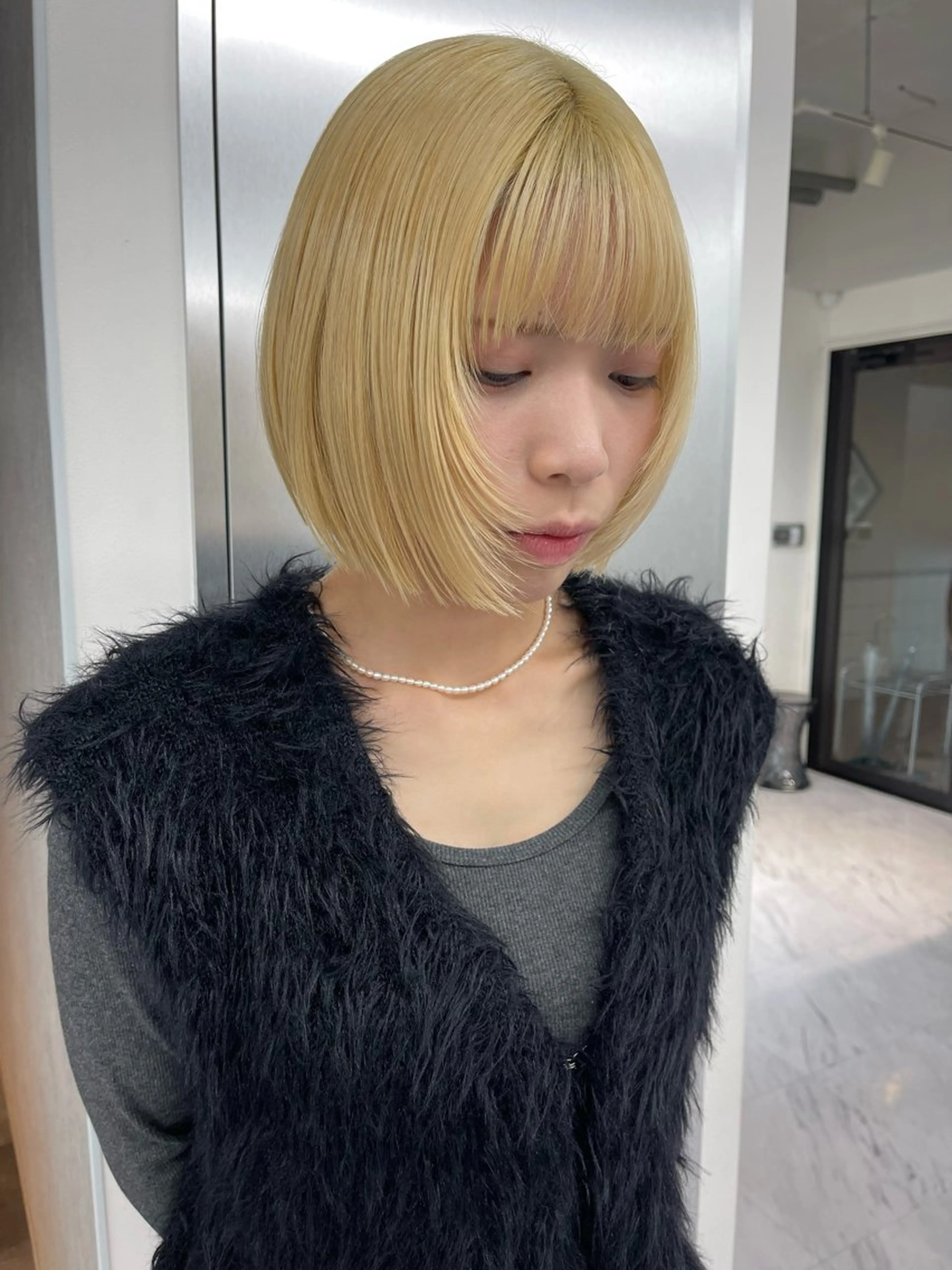 ショート カラー ベージュカラー ブリーチ ケアブリーチ デザインカラー ダブルカラー ヘアカラー トリートメント TATSUブリーチ/ ミルクティーベージュのヘアスタイル