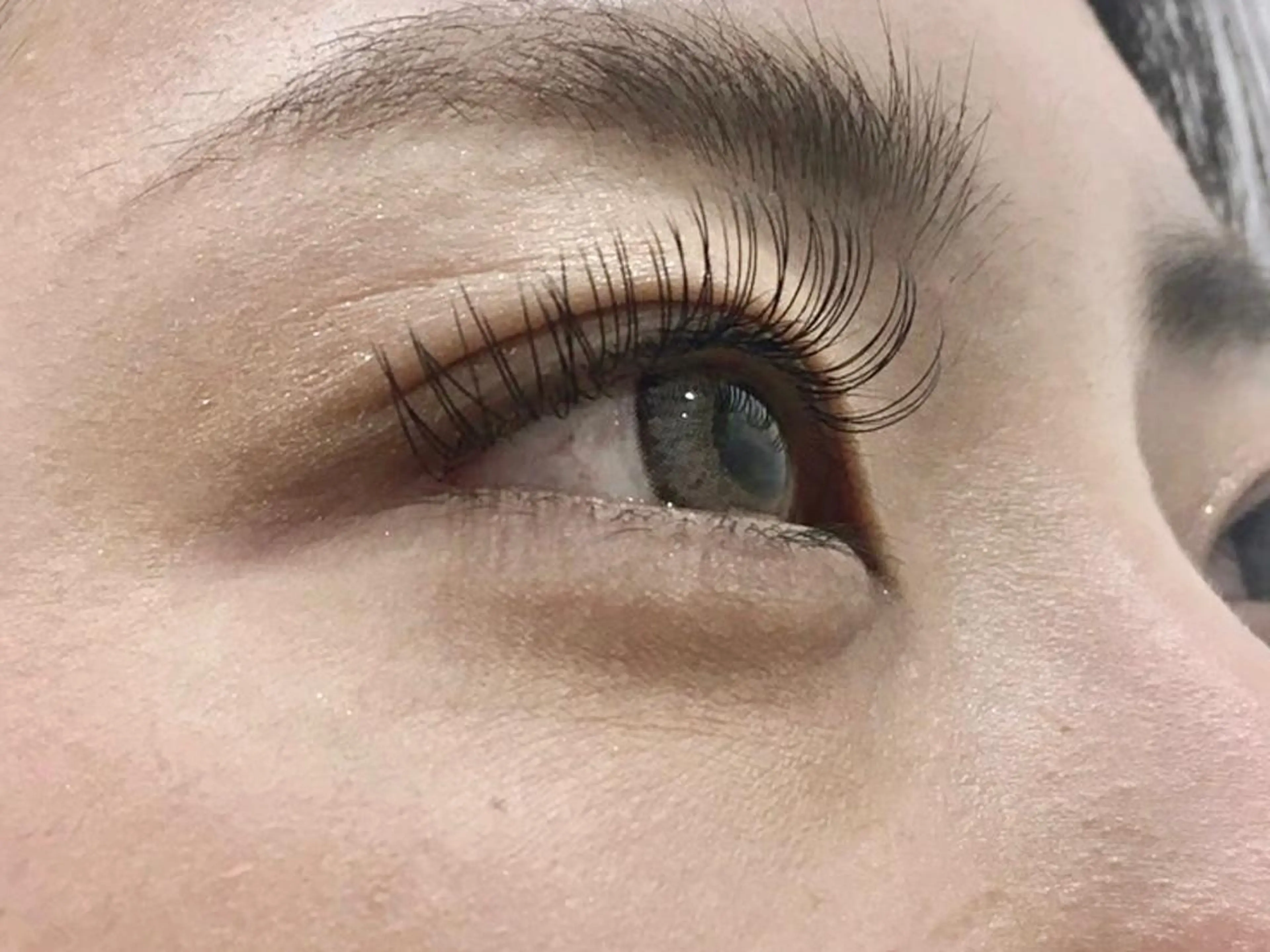 マツエク・マツパ フラットラッシュ 尾上 茉由のマツエク・マツパデザイン