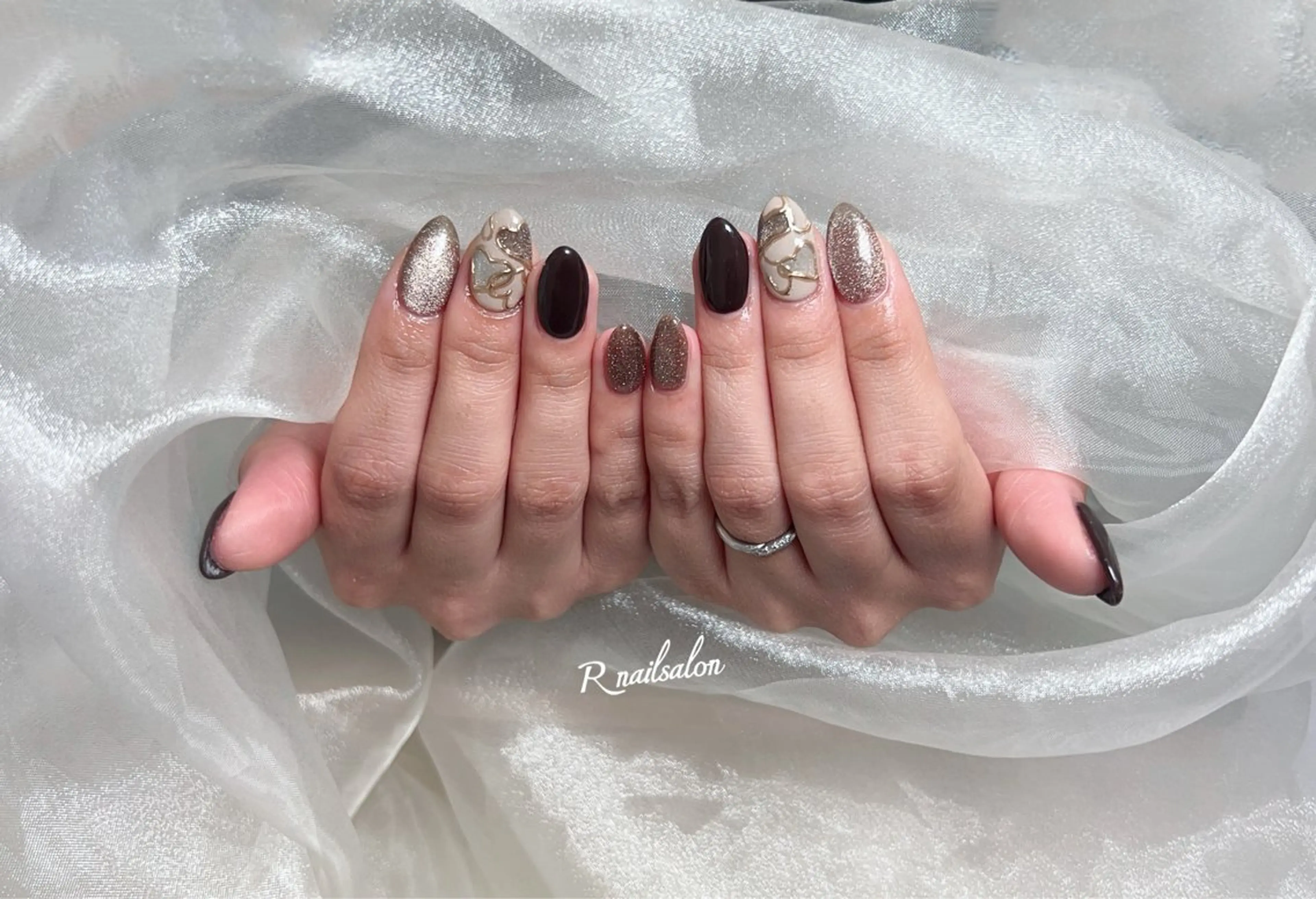 セミロング R NAILSALONのネイルデザイン