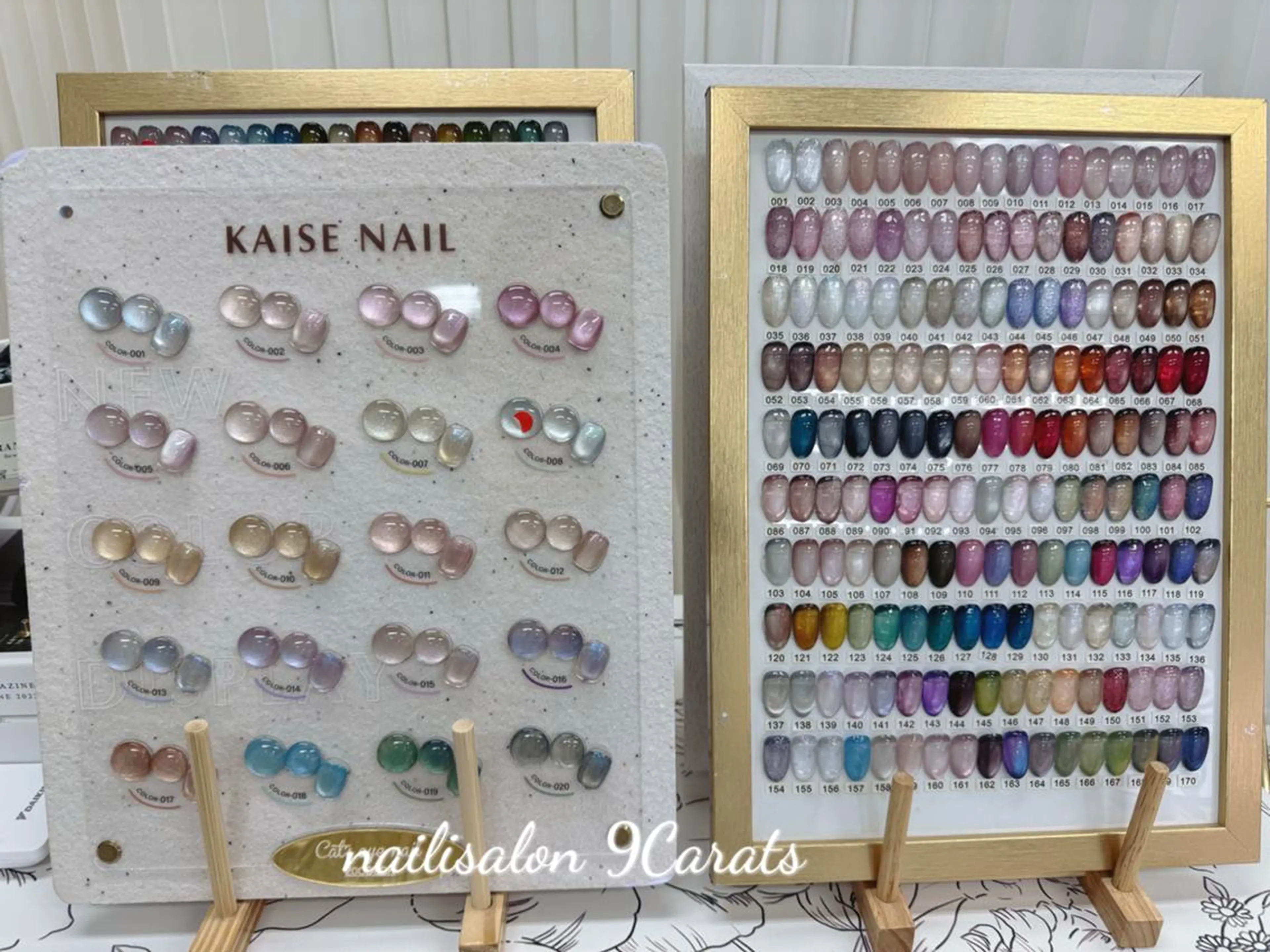 ネイル ハンドネイル ネイルサロン9カラッ ト　　RUBYのネイルデザイン