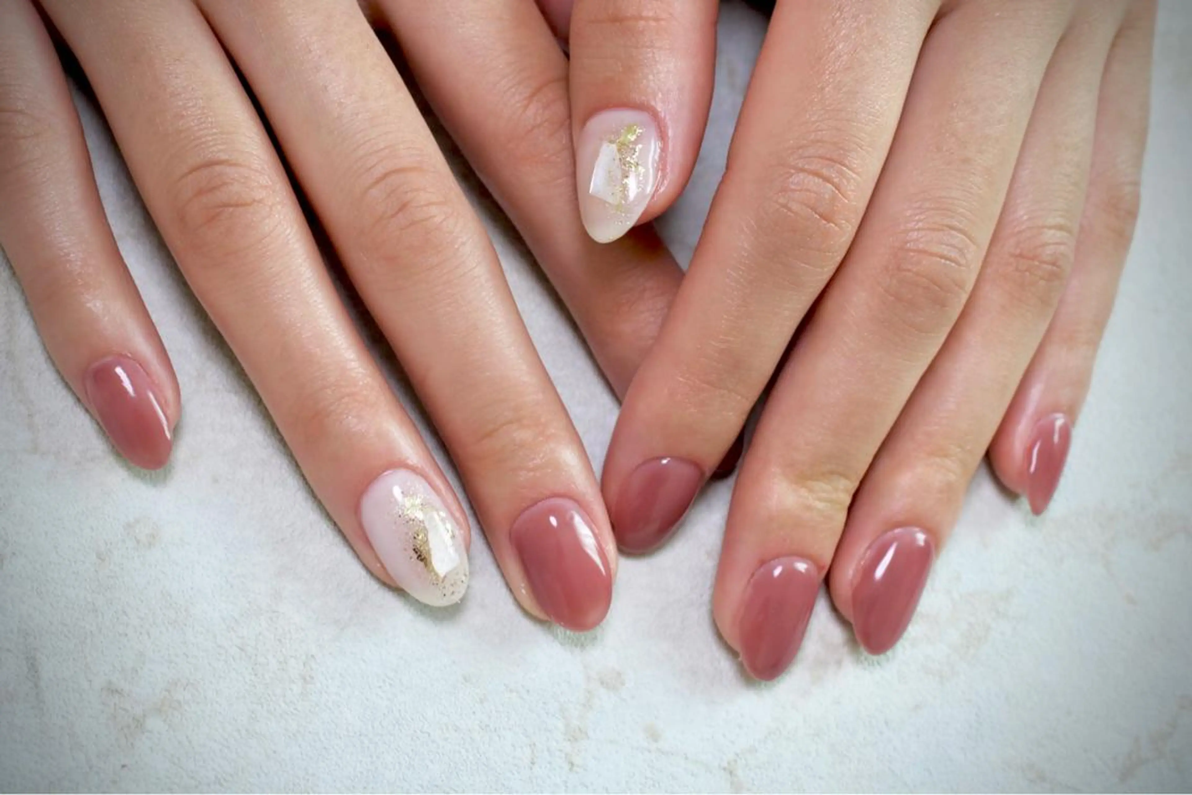 ネイル オーロラネイル カジュアル ジェルネイル ラメ(グリッター) マグネットネイル MH Nailのネイルデザイン