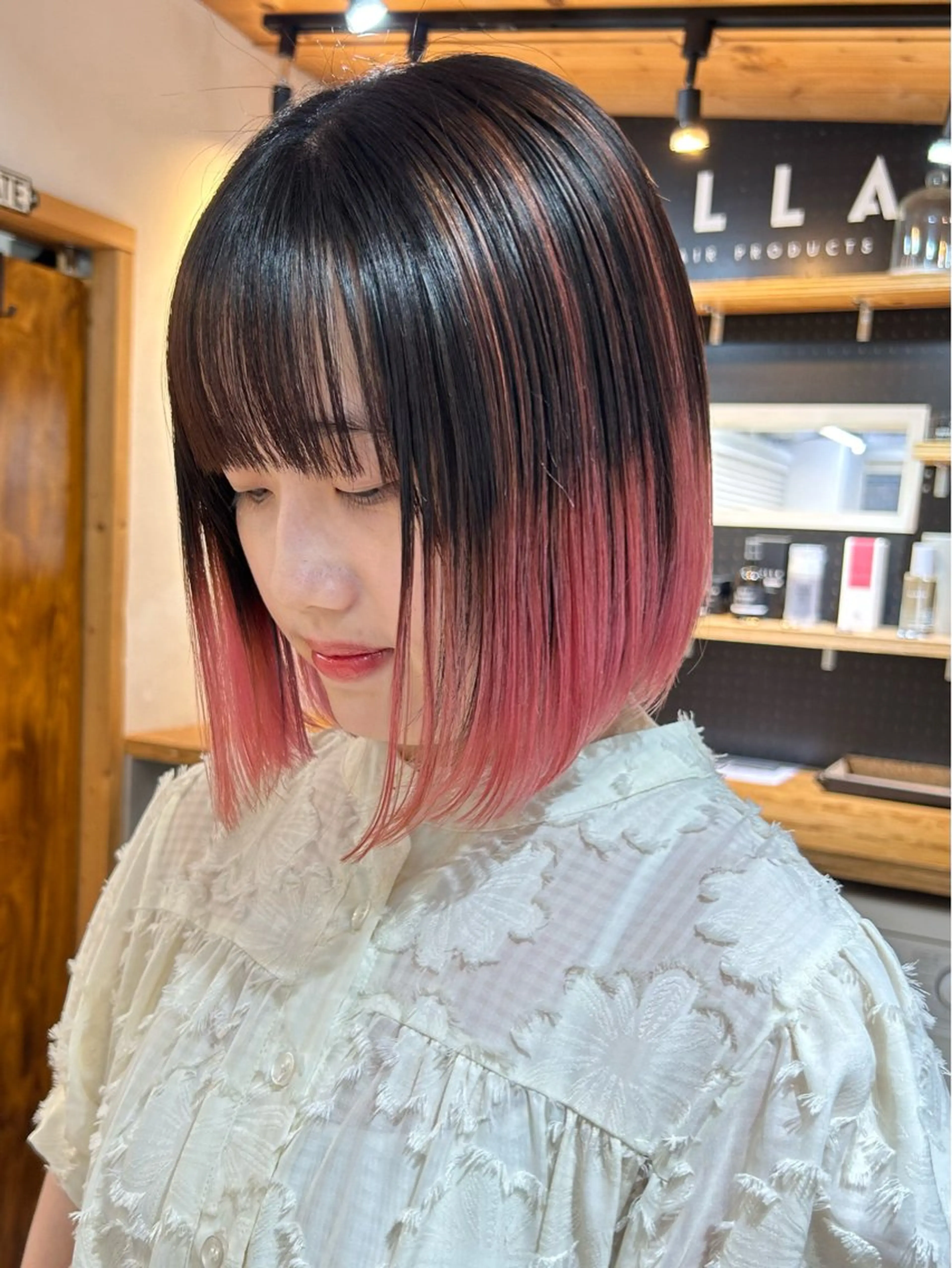 ショート カラー グラデーションカラー ピンクカラー カット ヘアカラー トリートメント 🧸艶々韓国ヘア 🧁mizunaのヘアスタイル