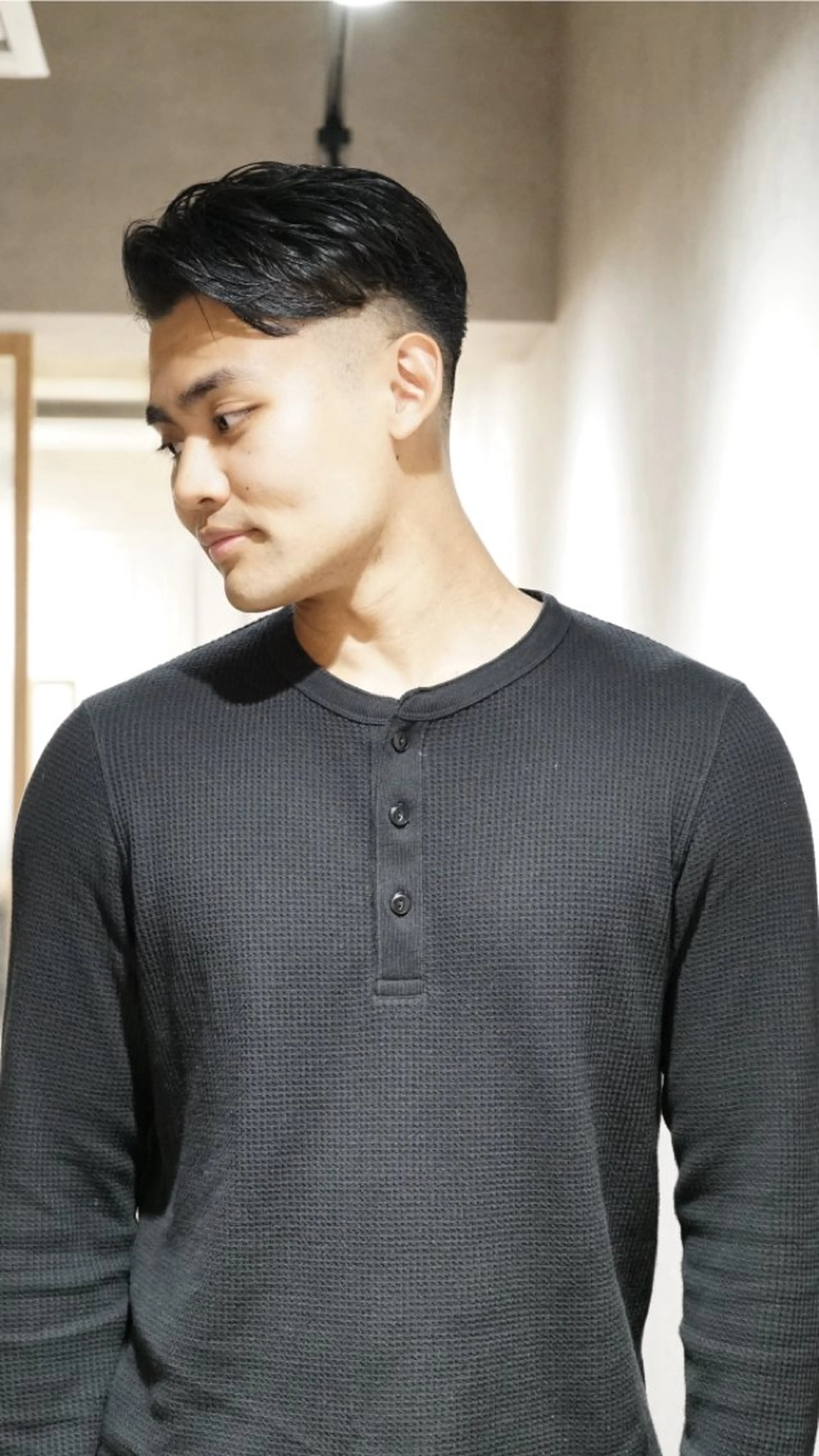 メンズカット＋シャンプーブロー＋ヘアセット(刈り上げセンターパート)の写真