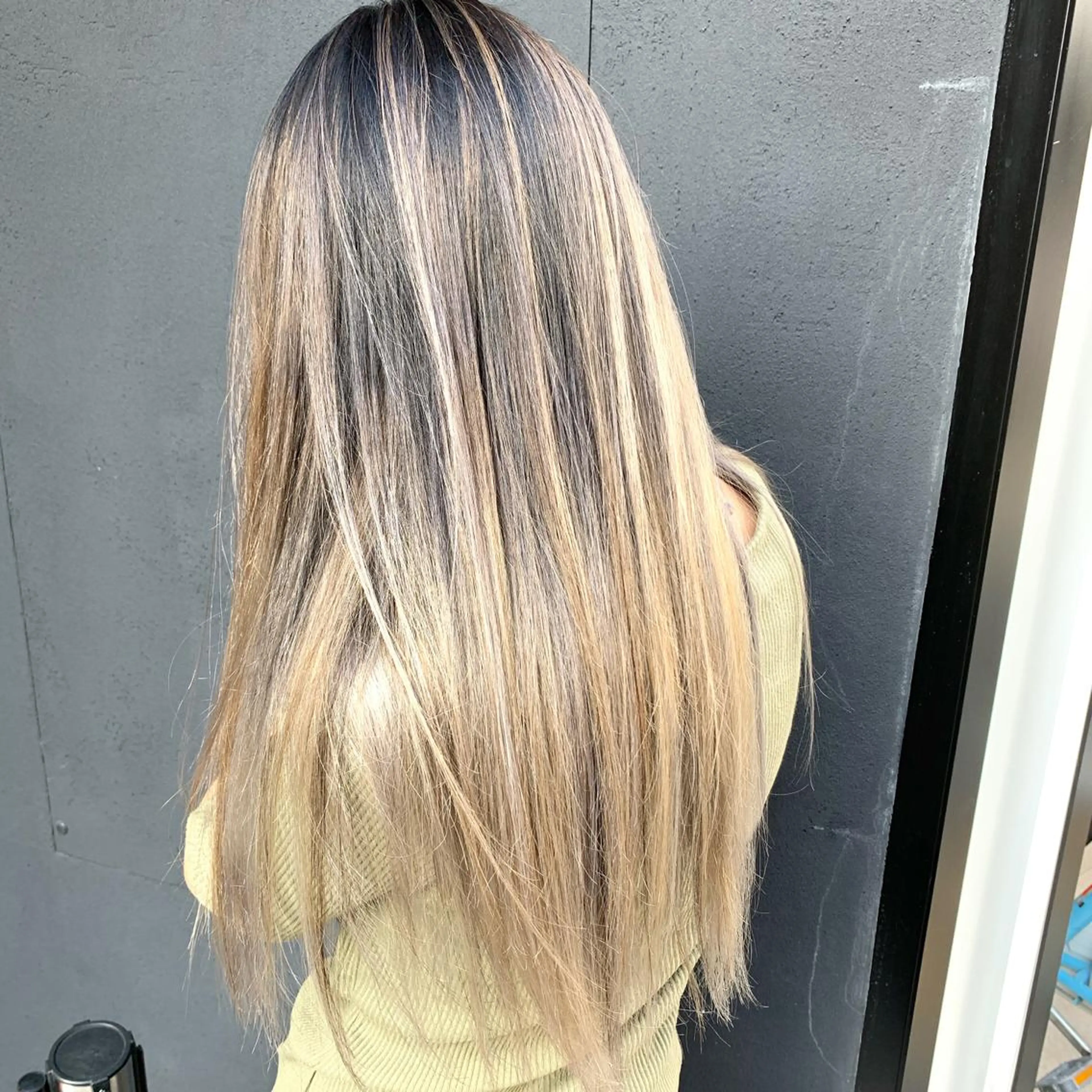 ロング カラー パーマ ヘアアレンジ メンズ キッズ ネイル マツエク・マツパ 酸性ストレート 髪質改善大槻勇樹のヘアスタイル