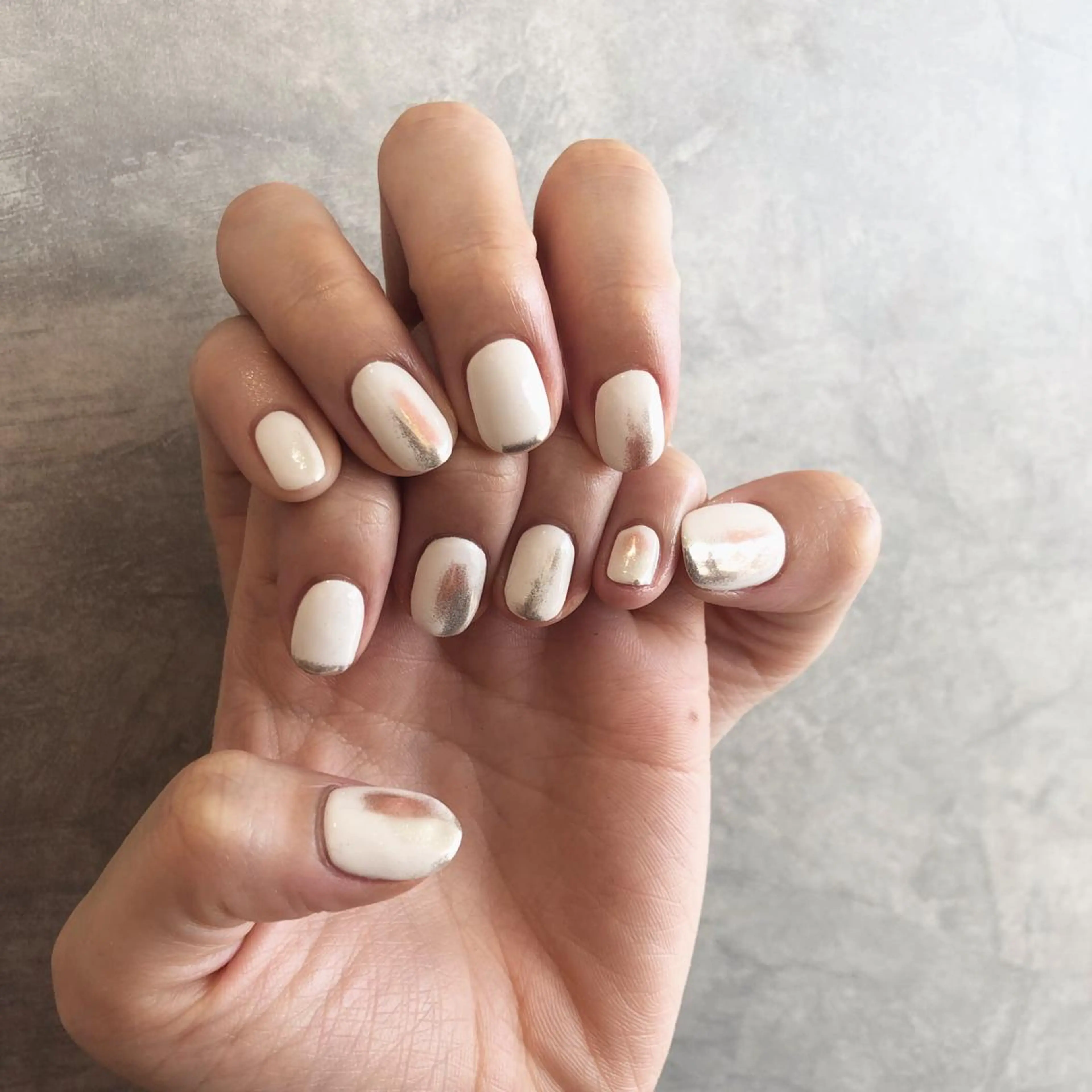 ネイル マットネイル シルバー ハンドネイル EARTH nanaのネイルデザイン