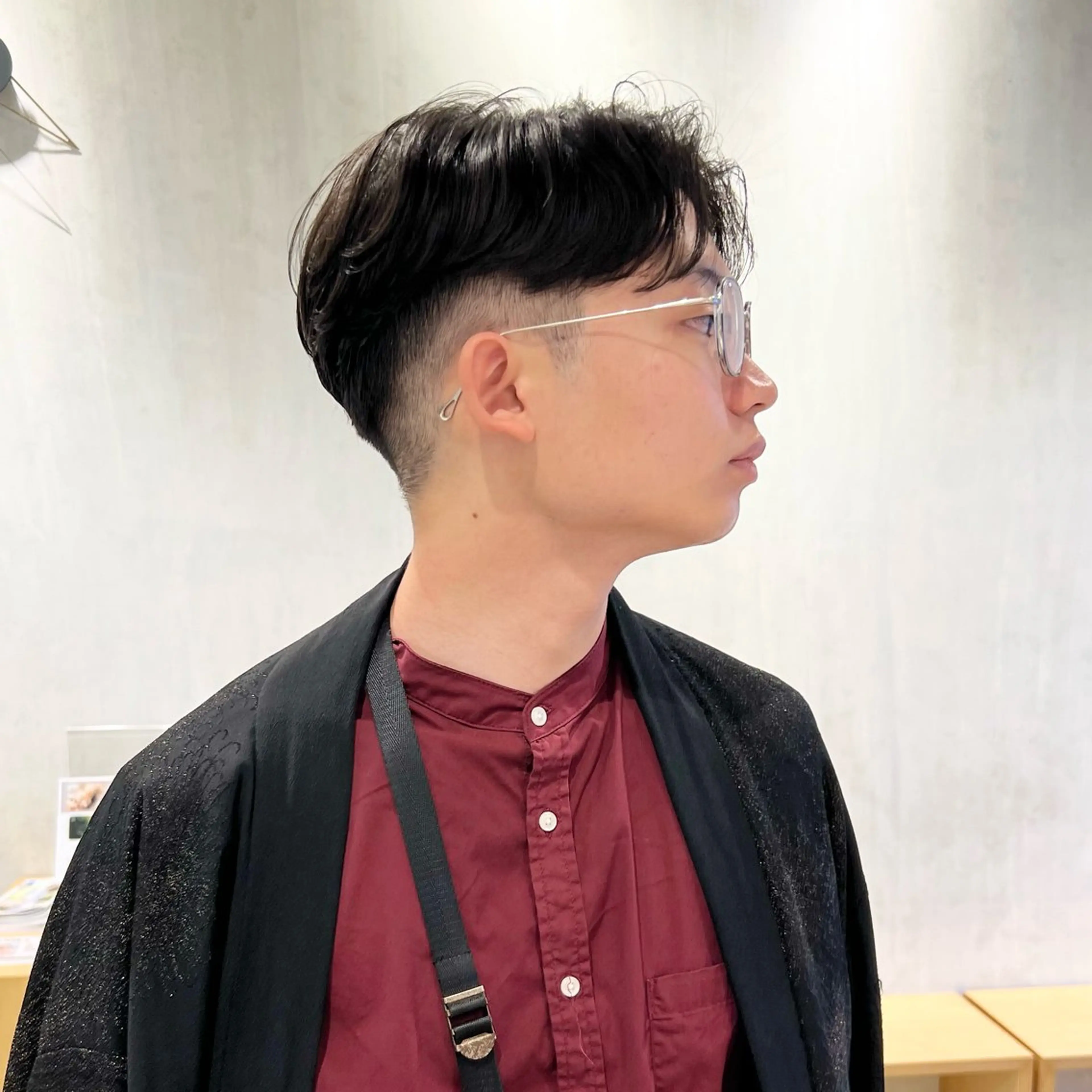 パーマ メンズ センターパート ダウンパーマ フェザーパーマ カルマパーマ メンズ韓国風 カット パーマ メンズパーマ/フェ ザーパーマ/古川晴輝のヘアスタイル