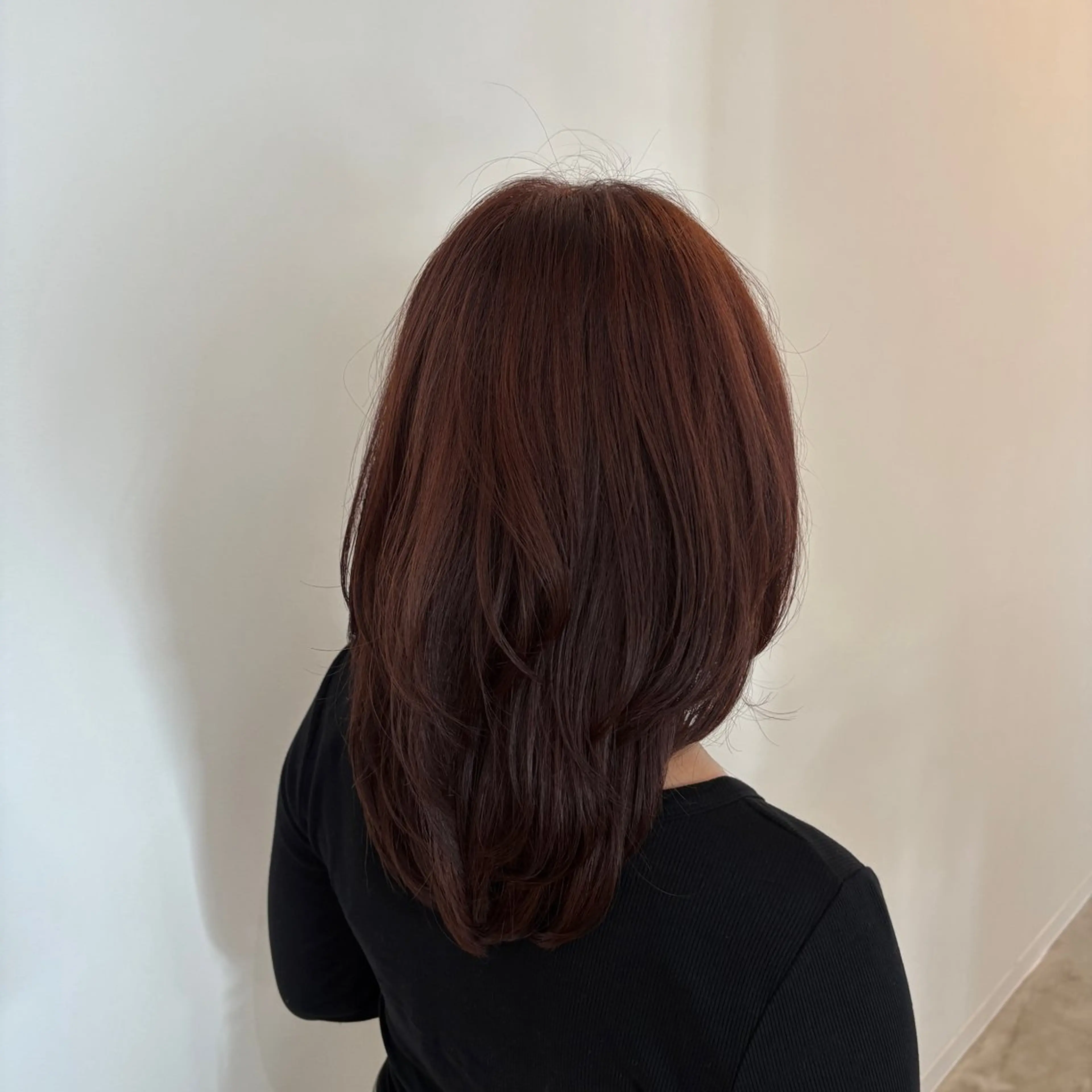 ミディアム カラー ブラウンカラー ピンクカラー MOMO anan AVEDAのヘアスタイル