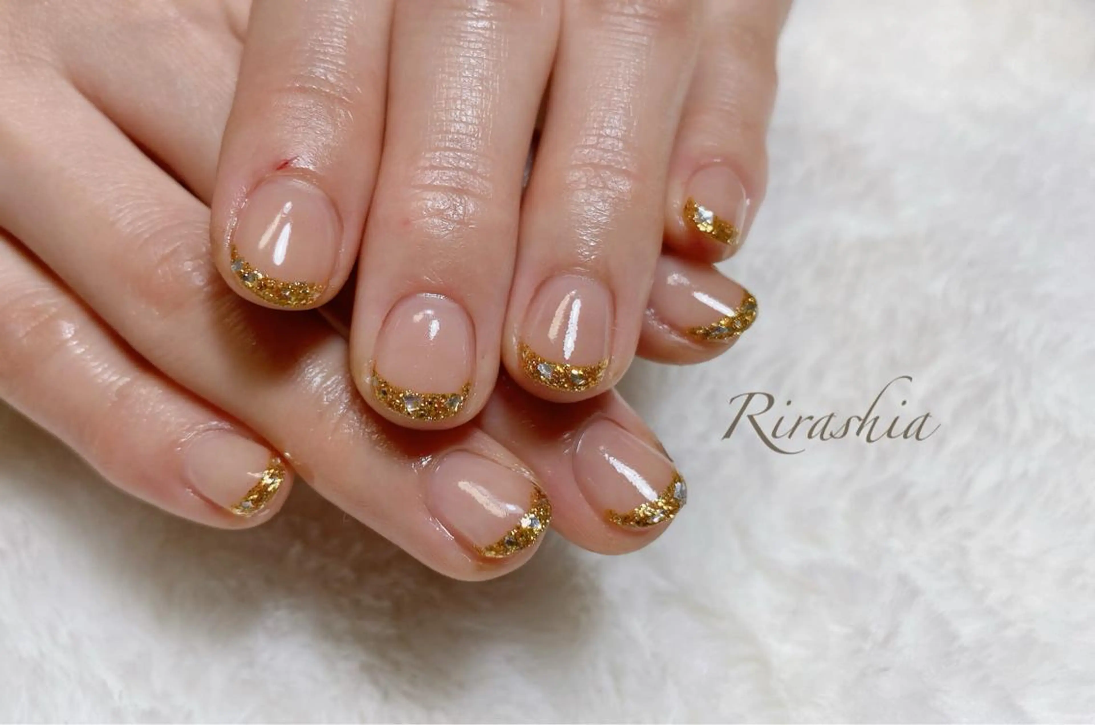 ネイル フレンチネイル ガラスフレンチ ゴールド シルバー ハンドスパ｜ネイル Rirashaのネイルデザイン