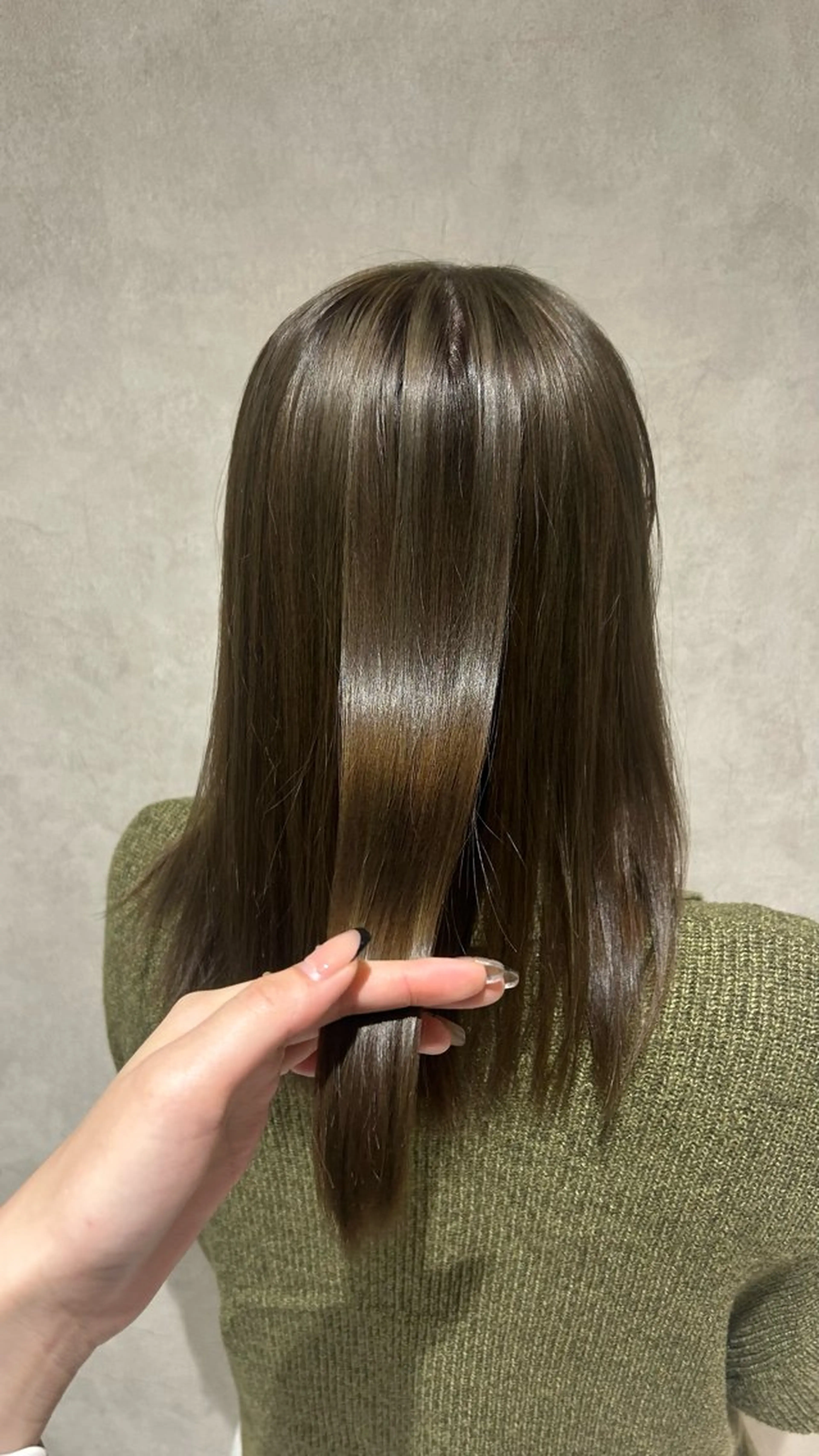 ミディアム カラー ブラウンカラー オリーブブラウン 《.Xian》ミサキ /艶髪/メンズパーマのヘアスタイル