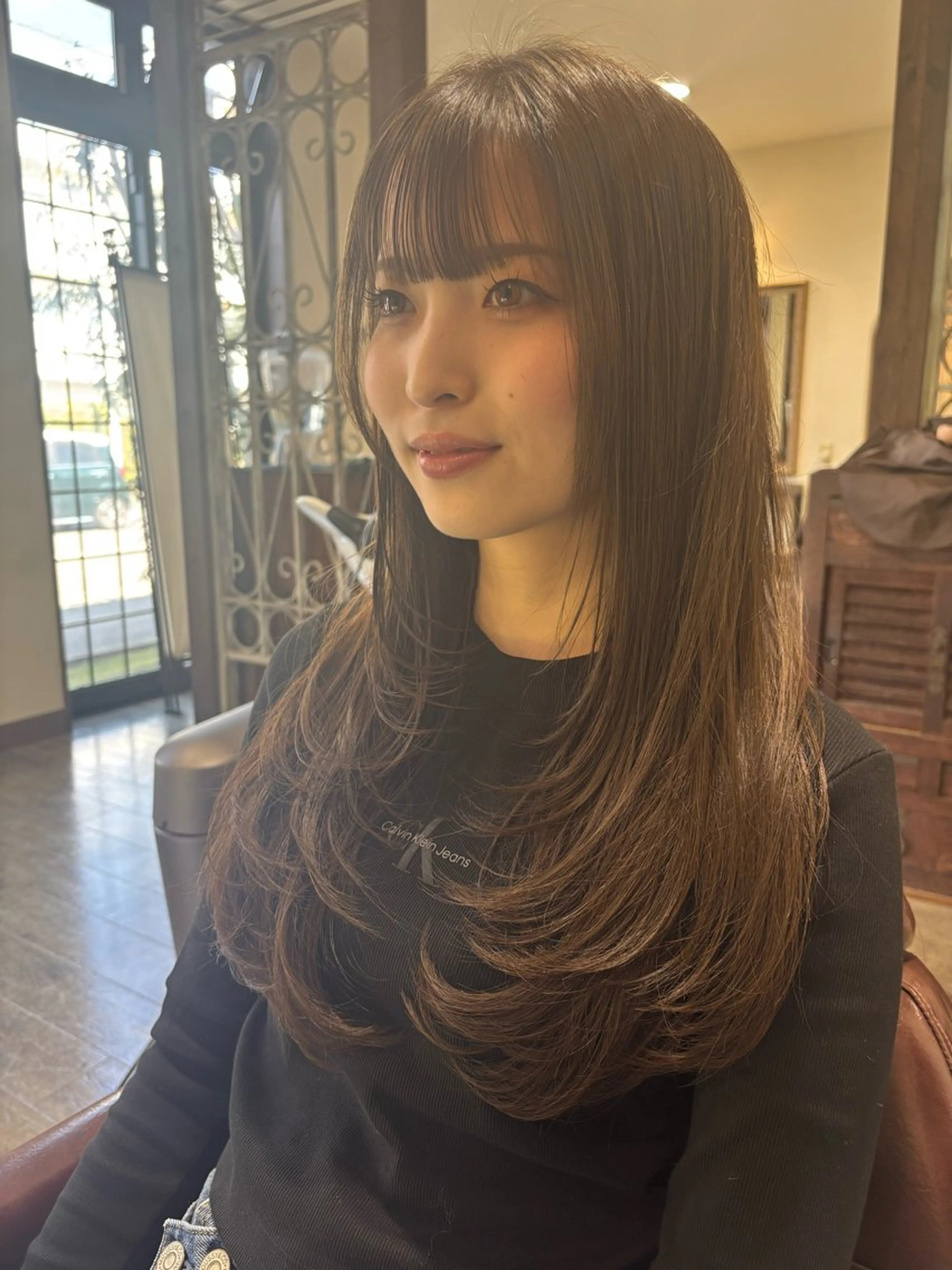 ロング 曲がるストレート/ レイヤー/大野真央のヘアスタイル