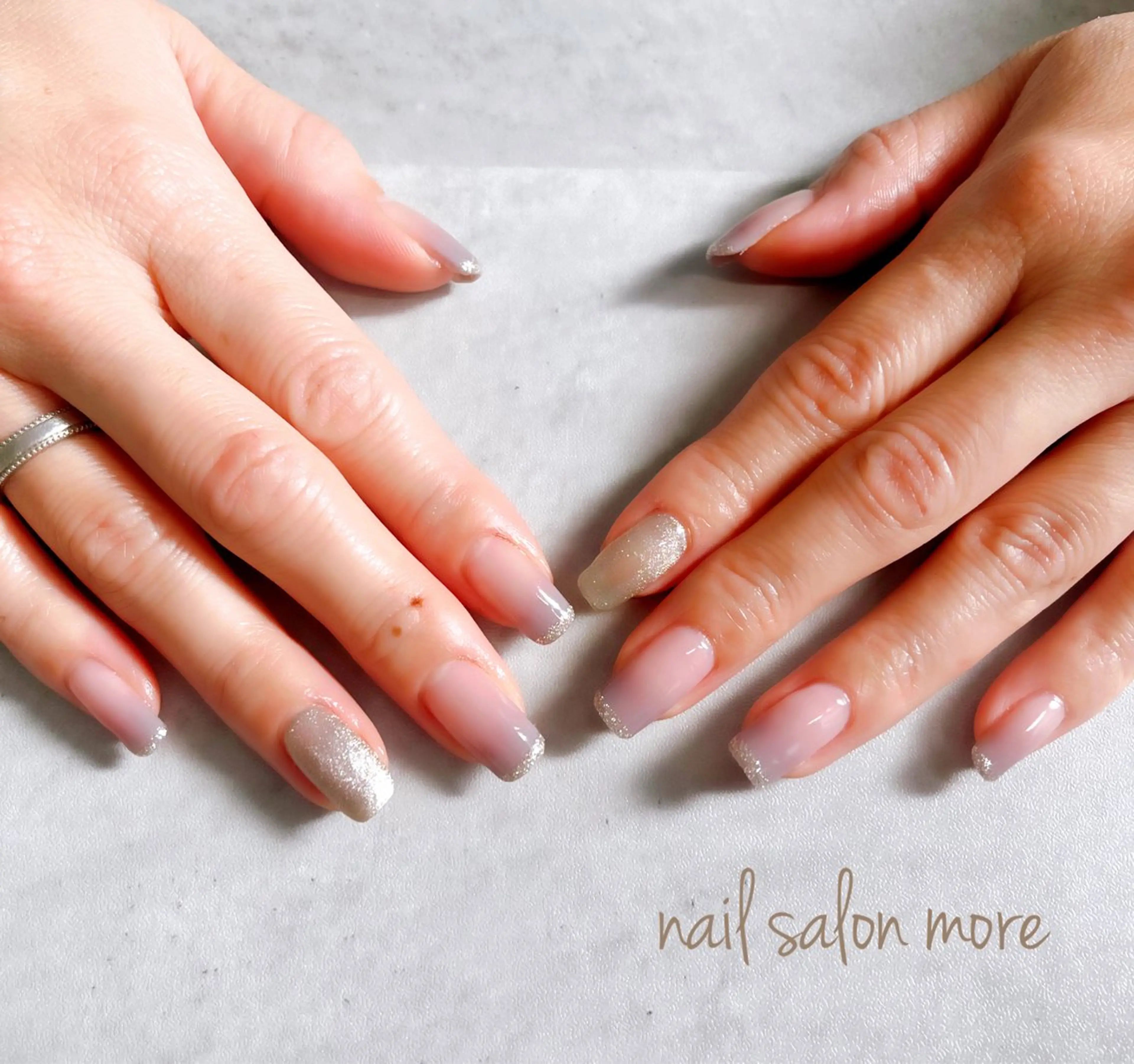 ネイル グラデーション ラメ(グリッター) マグネットネイル nail salon moreのネイルデザイン