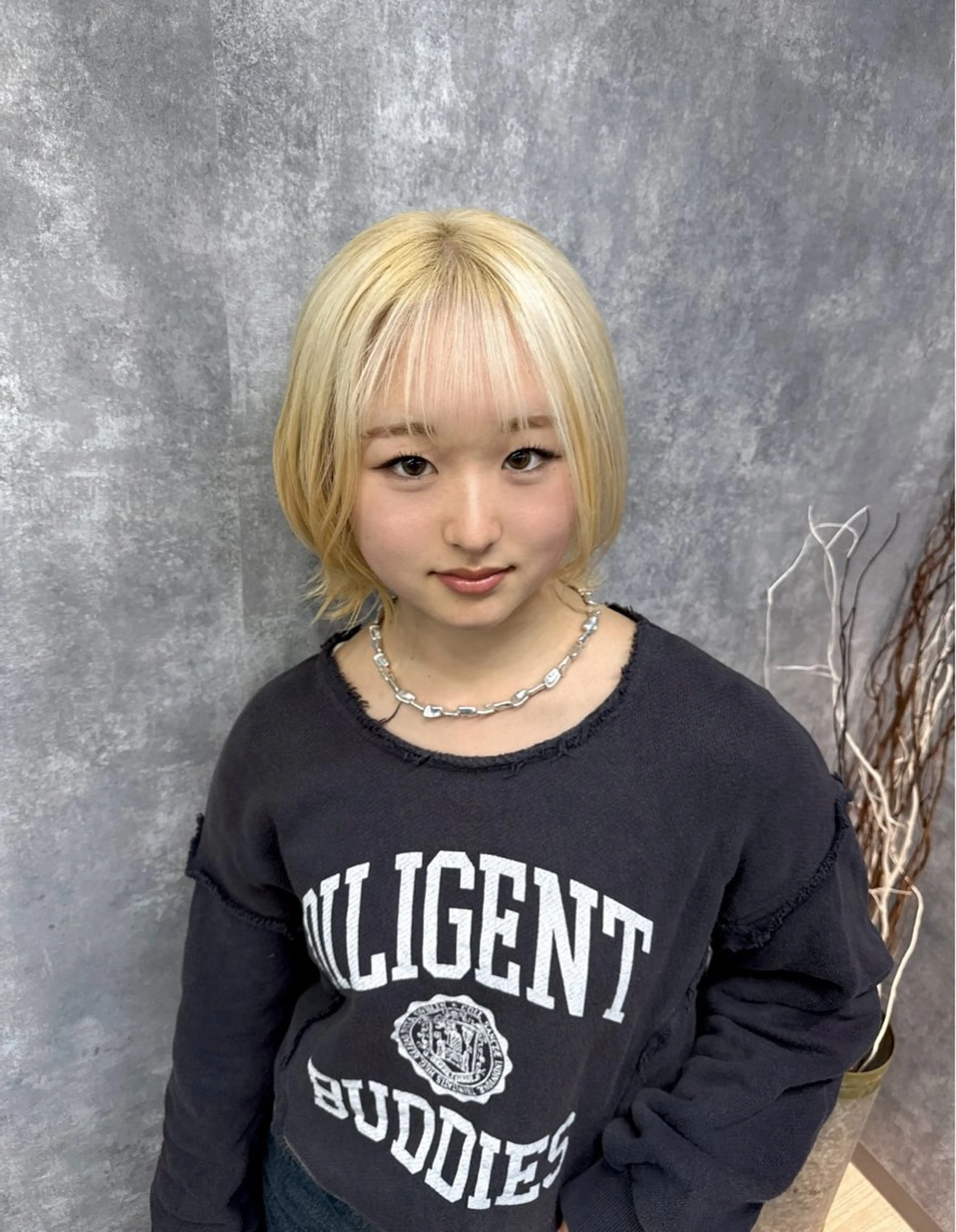 ショート カラー 切りっぱなしボブ ショートボブ ハンサムショート ベリーショート バレイヤージュ 【.ico】心斎橋/ ウルフ/飛田ゆうきのヘアスタイル