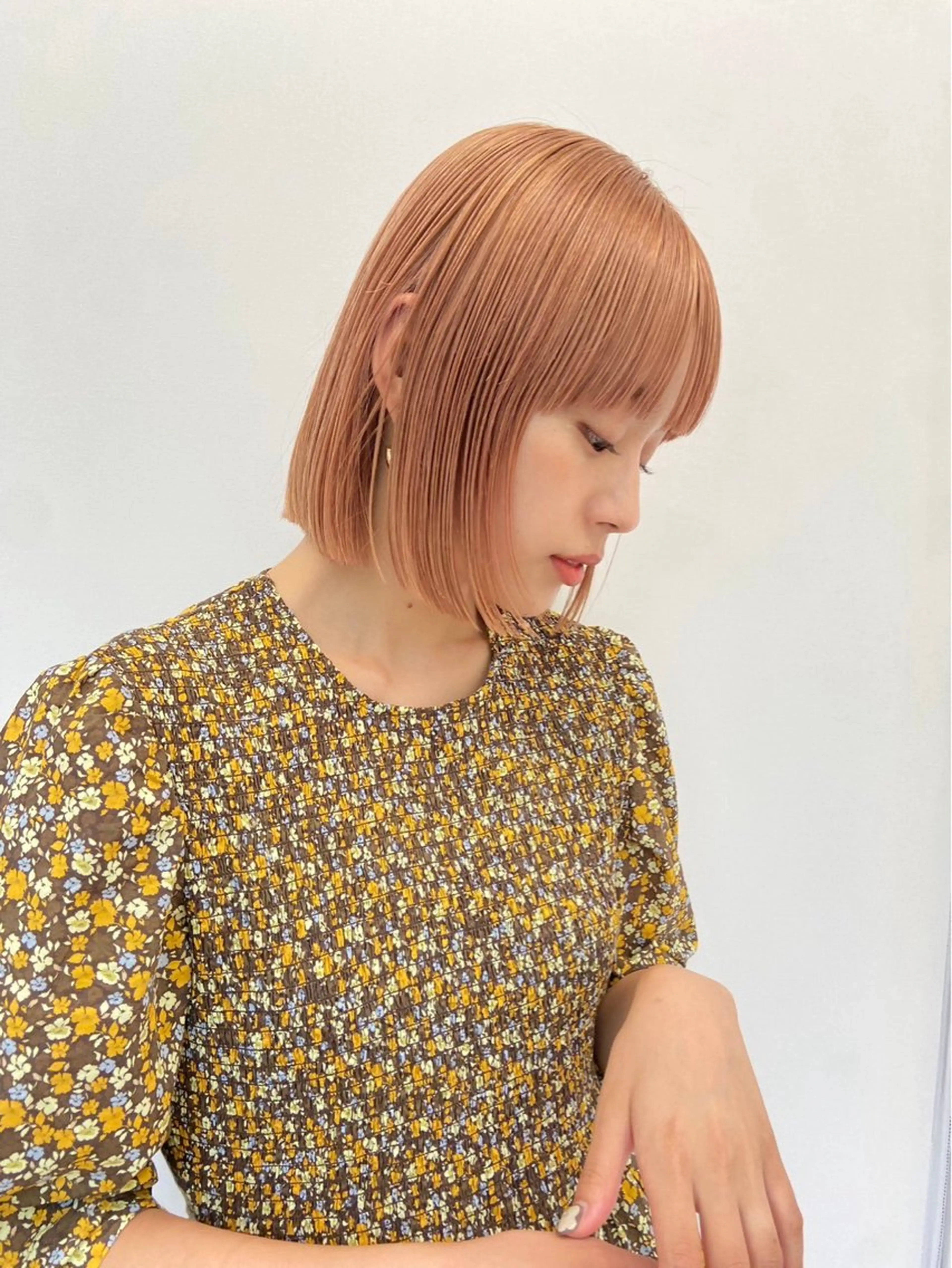 ショート mio♡ベージュ特化 🎀透明感カラーのヘアスタイル