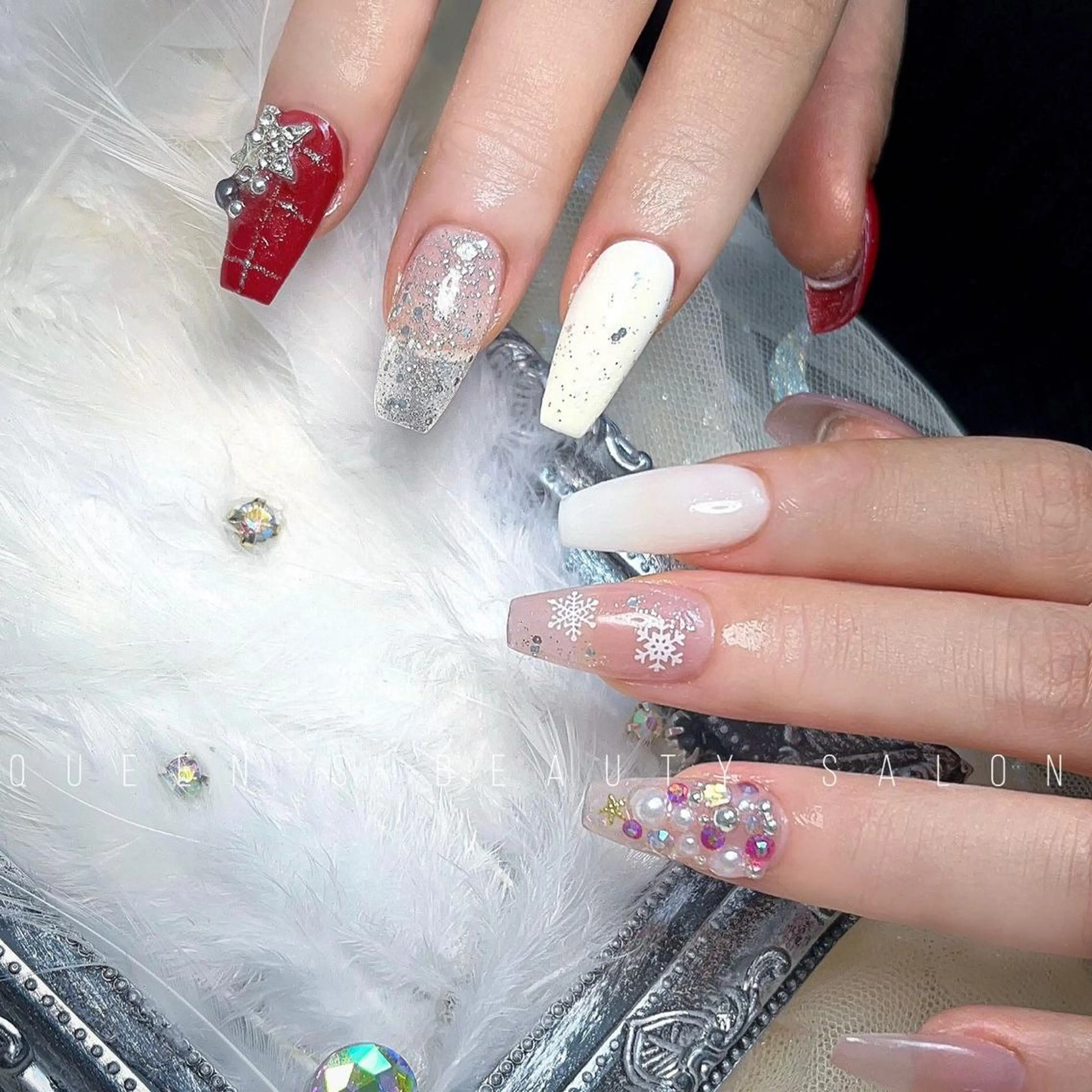 ネイル ハンドネイル Queens マオのネイルデザイン