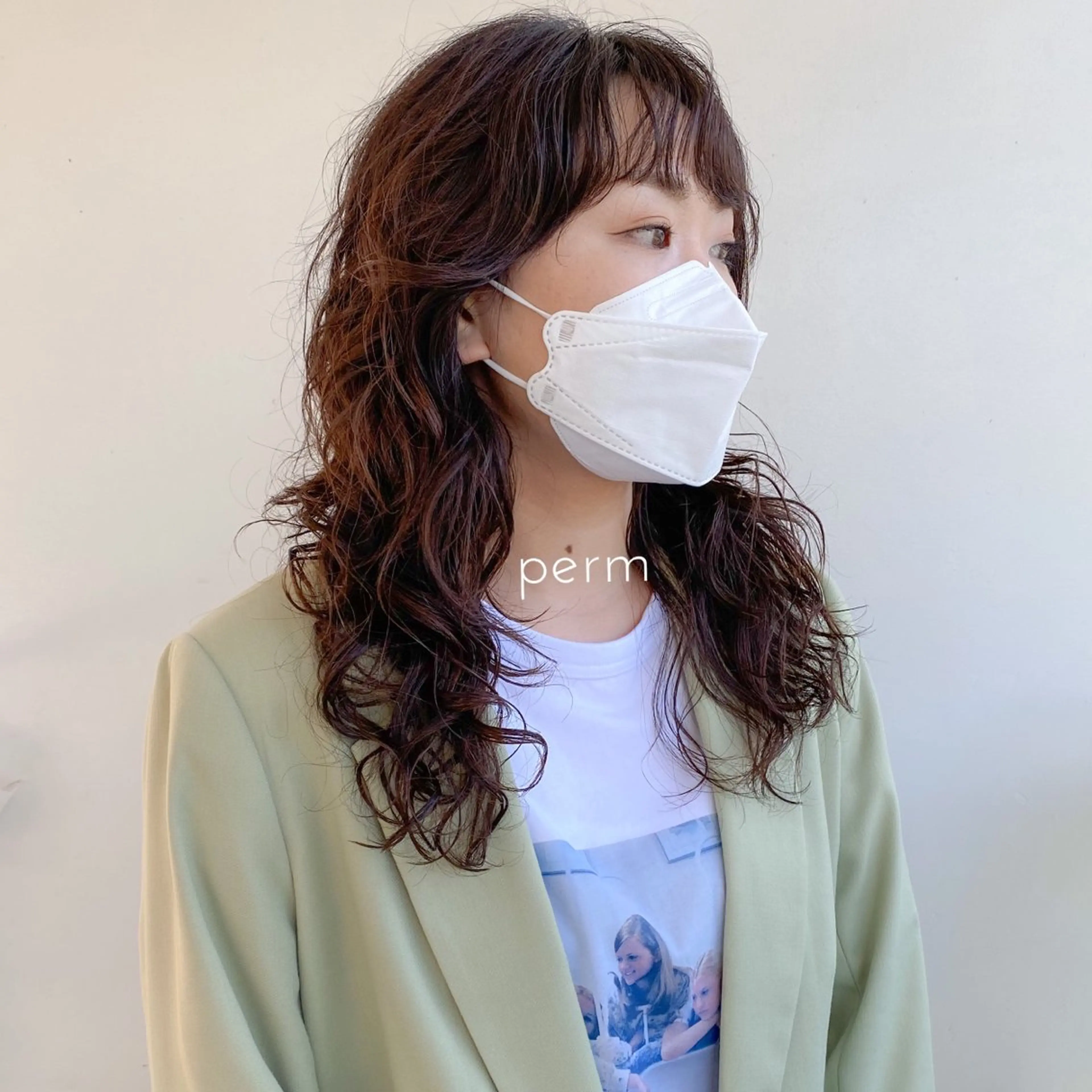 ロング パーマ 中屋恵美🎨 Designカラーのヘアスタイル