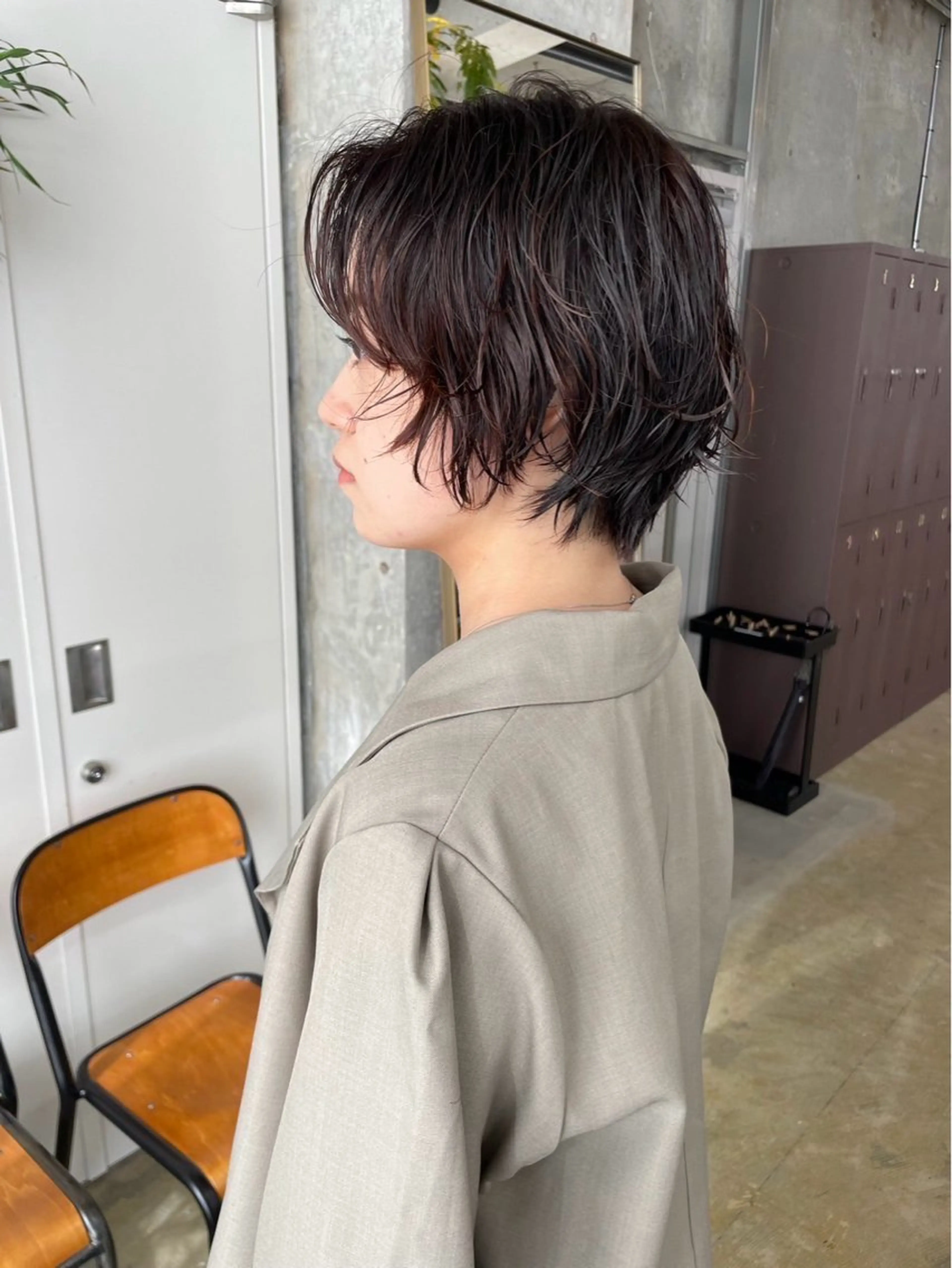 ショート パーマ azumi/ボブ/暖 色/オリーブ/縮毛のヘアスタイル