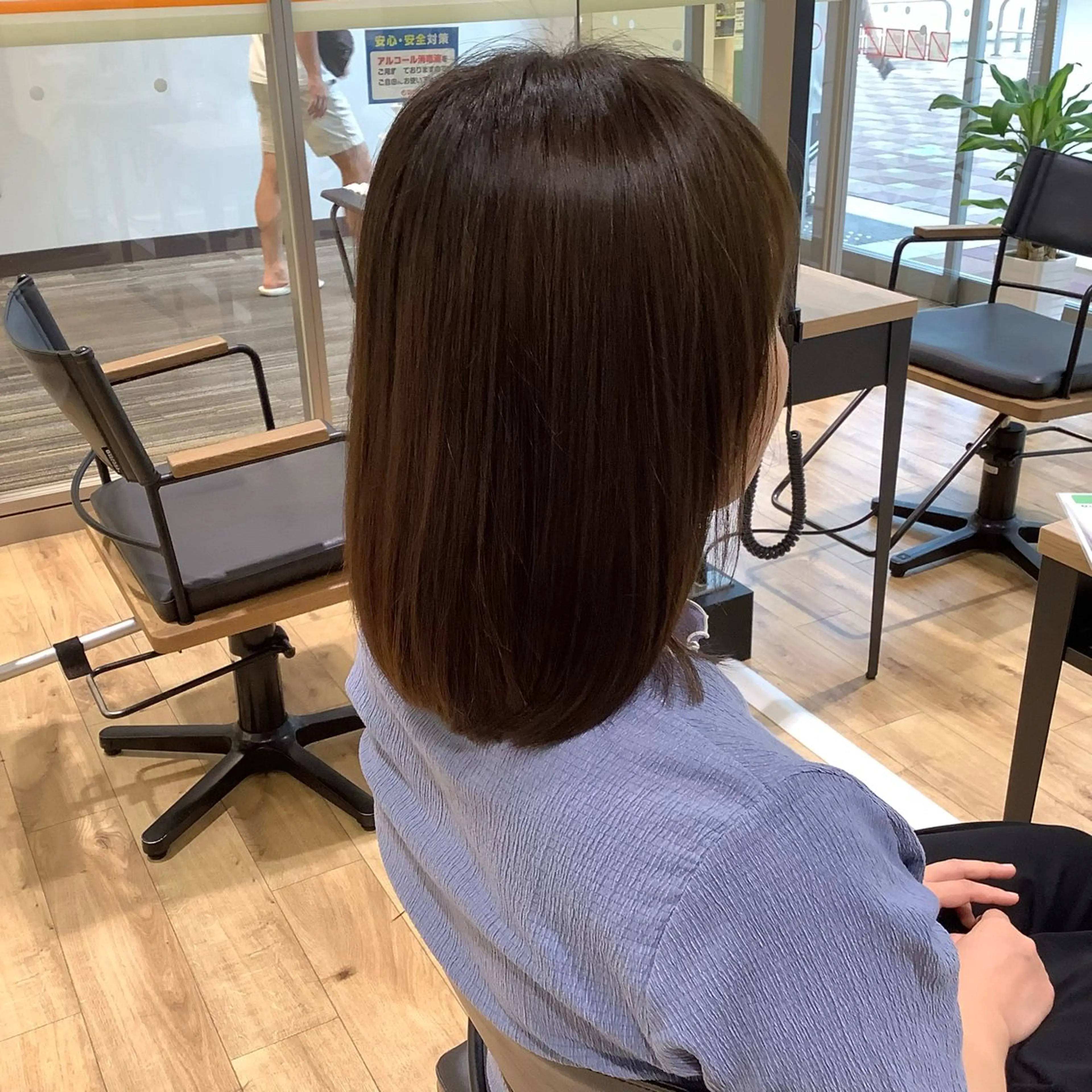 セミロング カラー カット ヘアカラー エイジングケア特化 美容師✂️山崎竜二のヘアスタイル