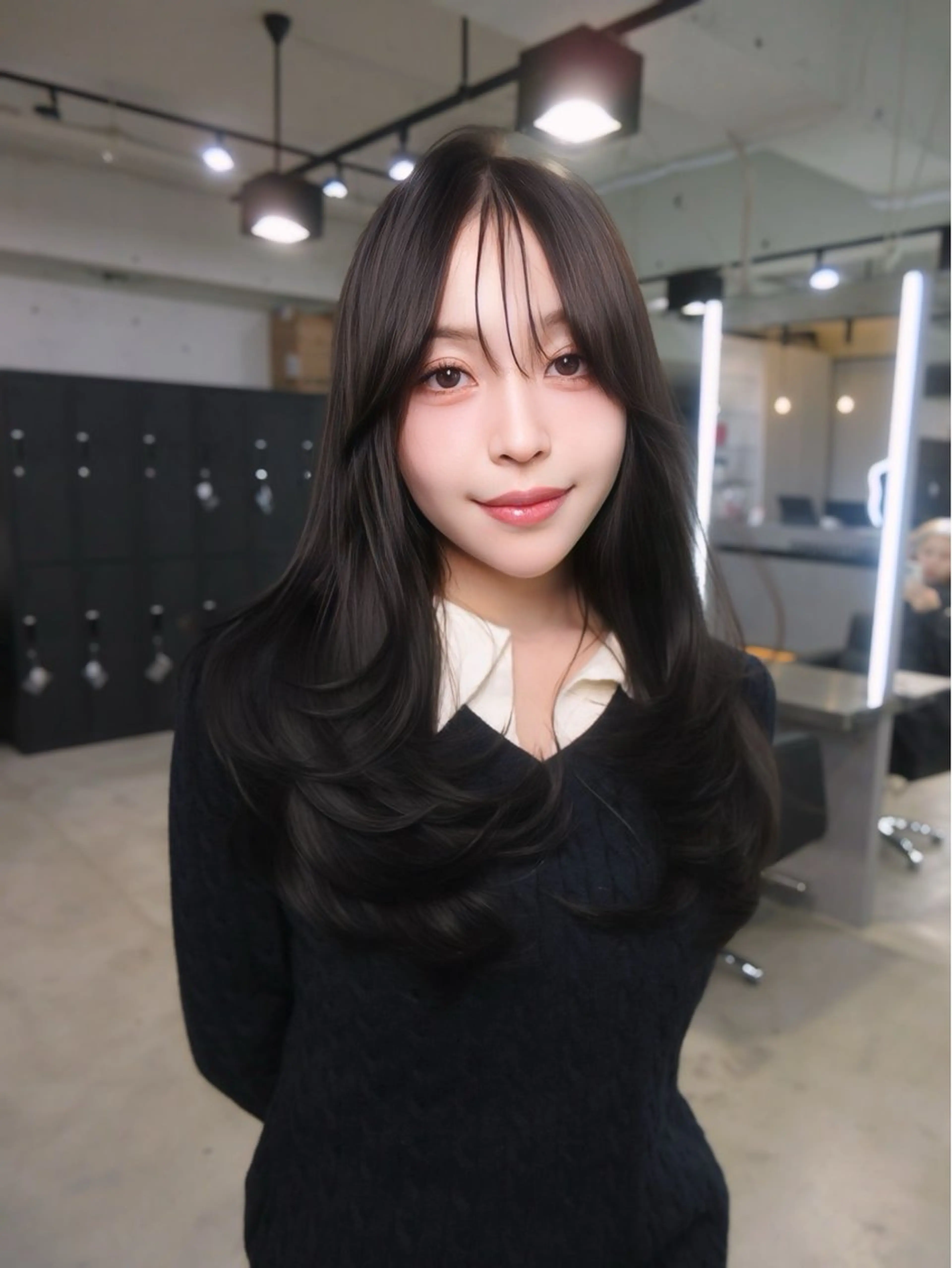 ロング カラー カット ヘアカラー トリートメント レイヤーカット 透明感カラーのヘアスタイル