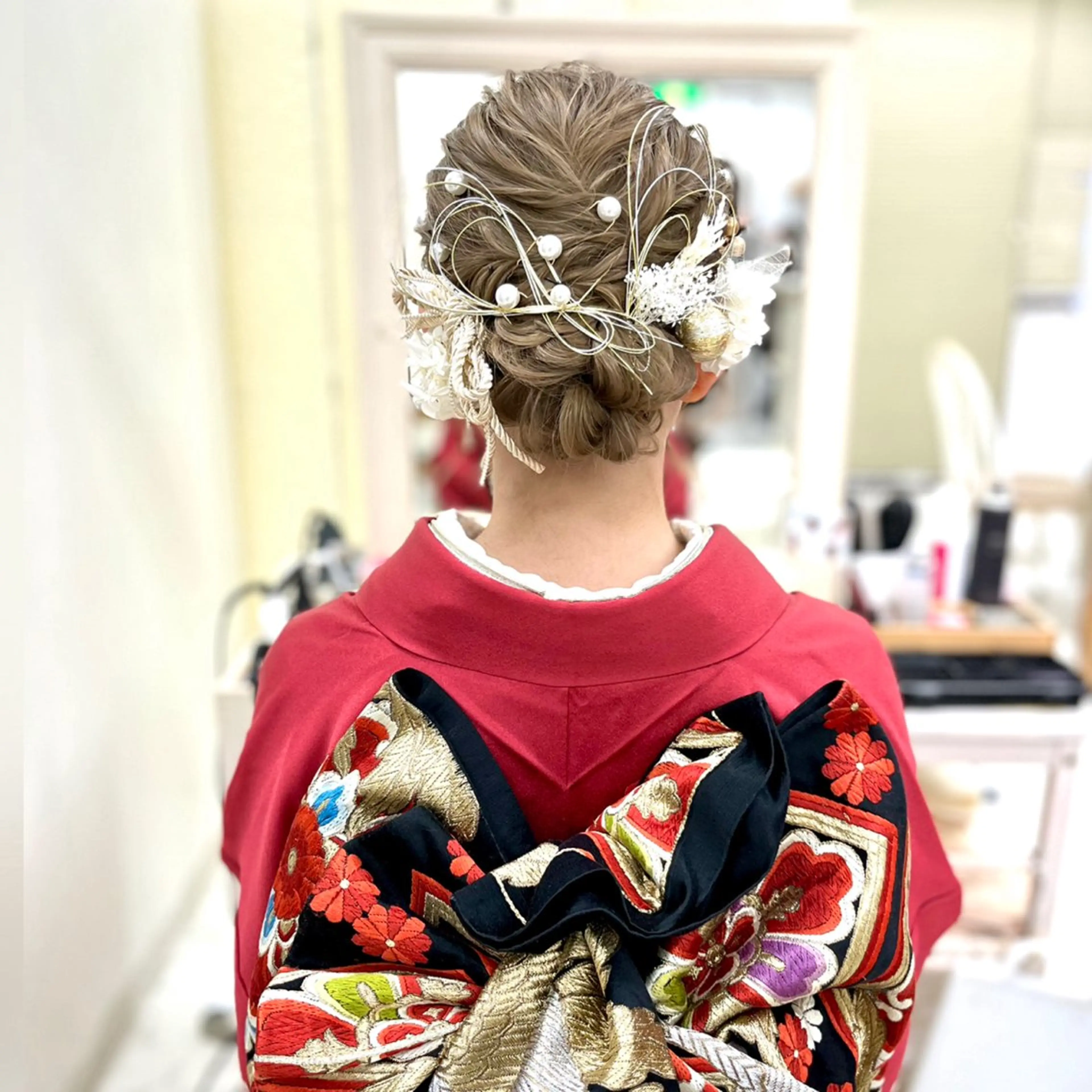 《成人式・結婚式》👘振袖着付＋ヘアセット👘¥18000※詳細要確認下さい。着付けのみ別クーポン、早朝料金別途有の写真