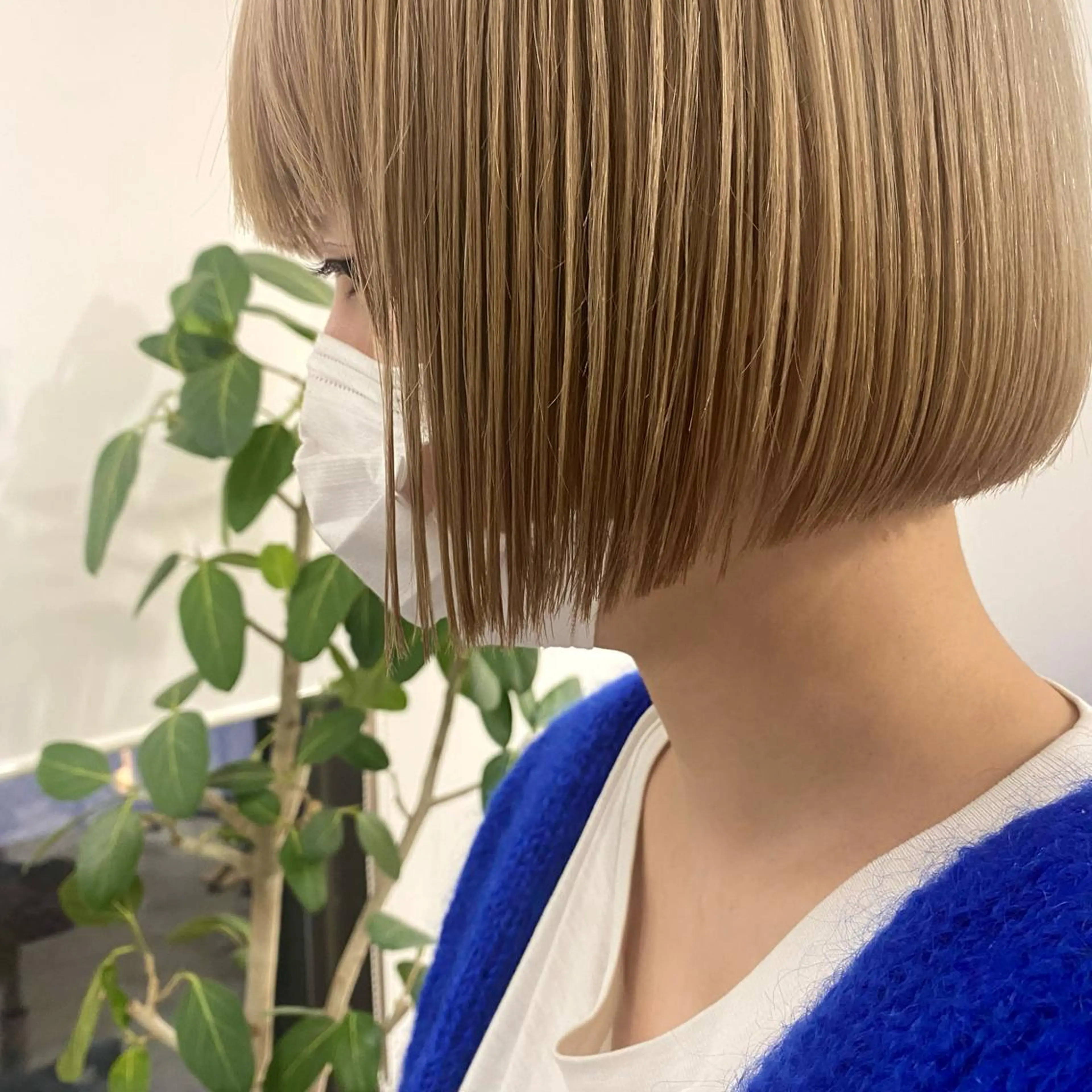 ショート カラー センターパート/ 暖色カラーayuのヘアスタイル