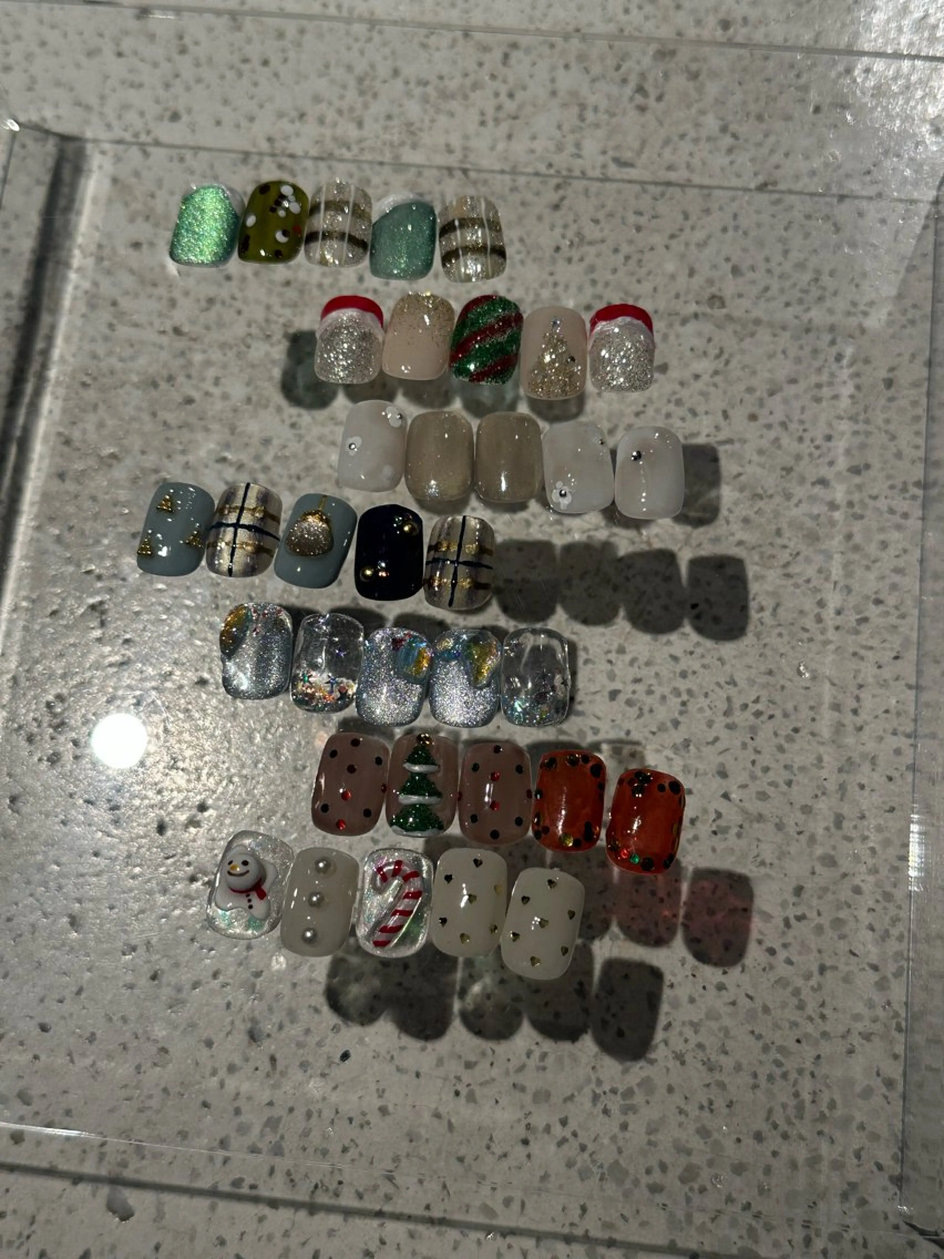 ネイル ブルー マグネットネイル ミラーネイル ニュアンスネイル ぷっくりネイル nailsalon Daphneのネイルデザイン