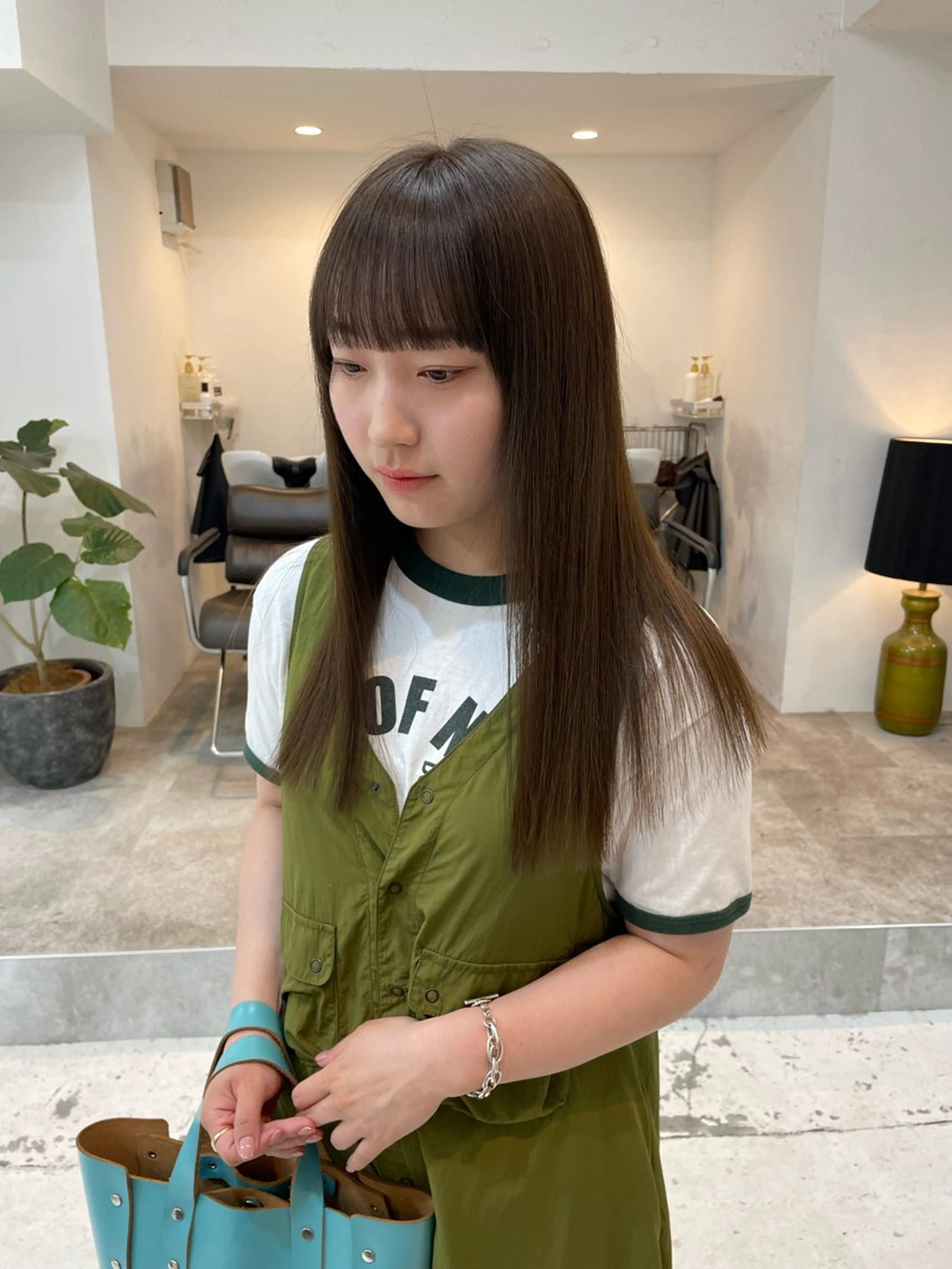 カラー RINA .のヘアスタイル