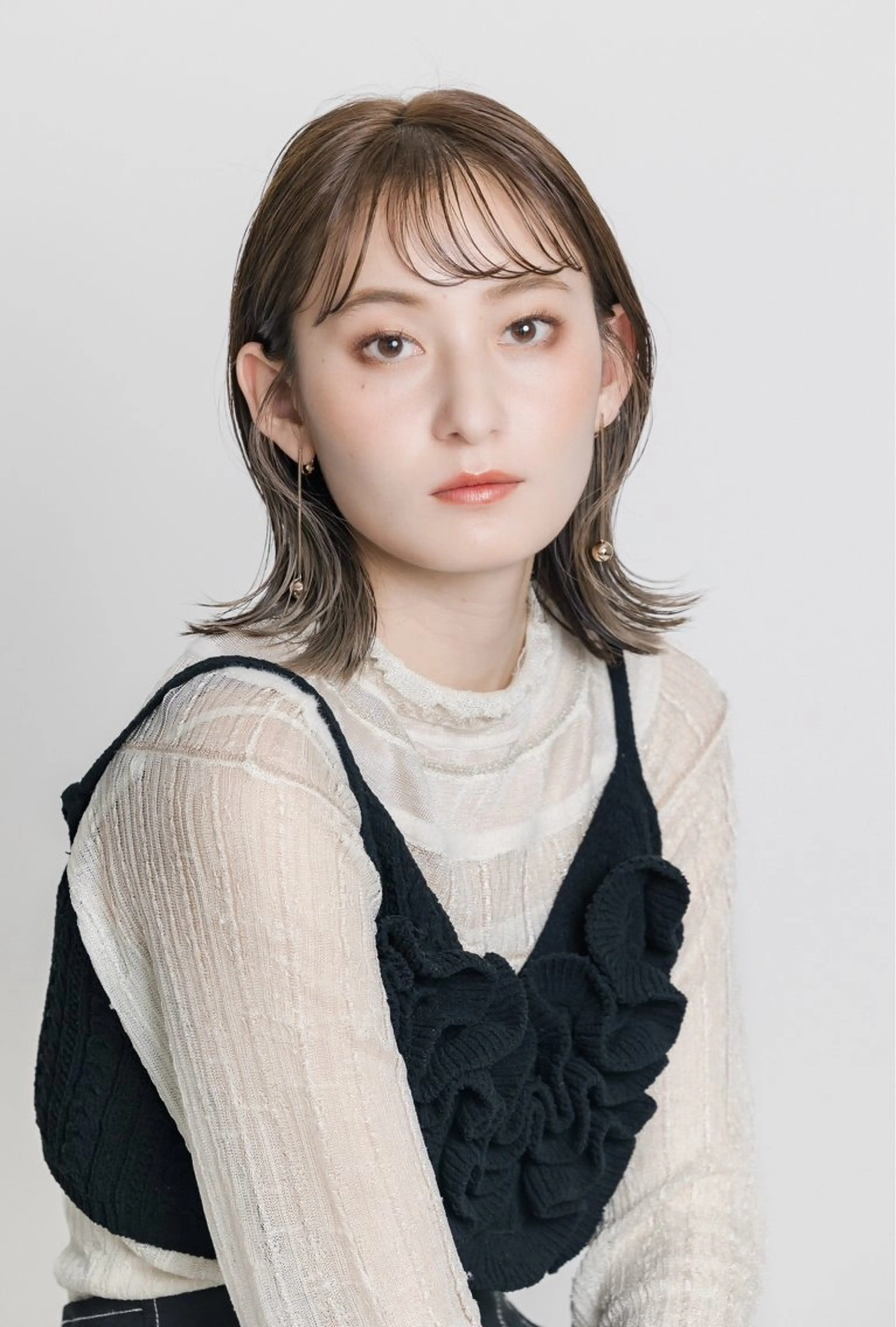 ミディアム hoNua. 栄/透明感カラーのヘアスタイル