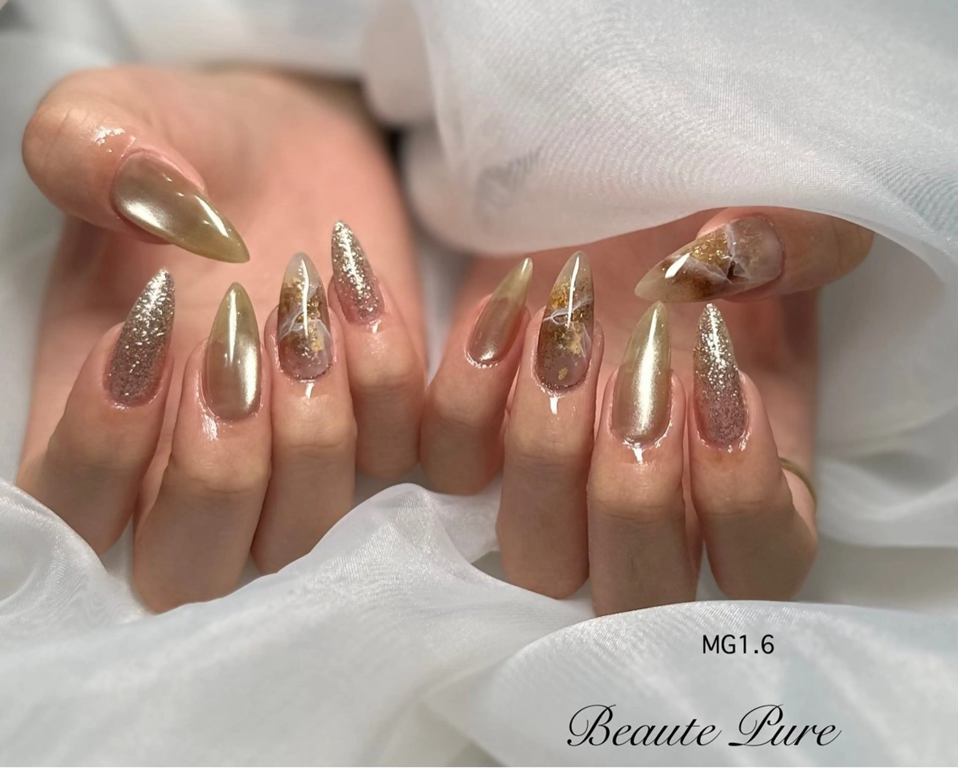 ネイル アートネイル マグネットネイル ビー玉ネイル シンプルネイル ハンドネイル Beaute Pure所属・BeautePure Maiのネイルデザイン