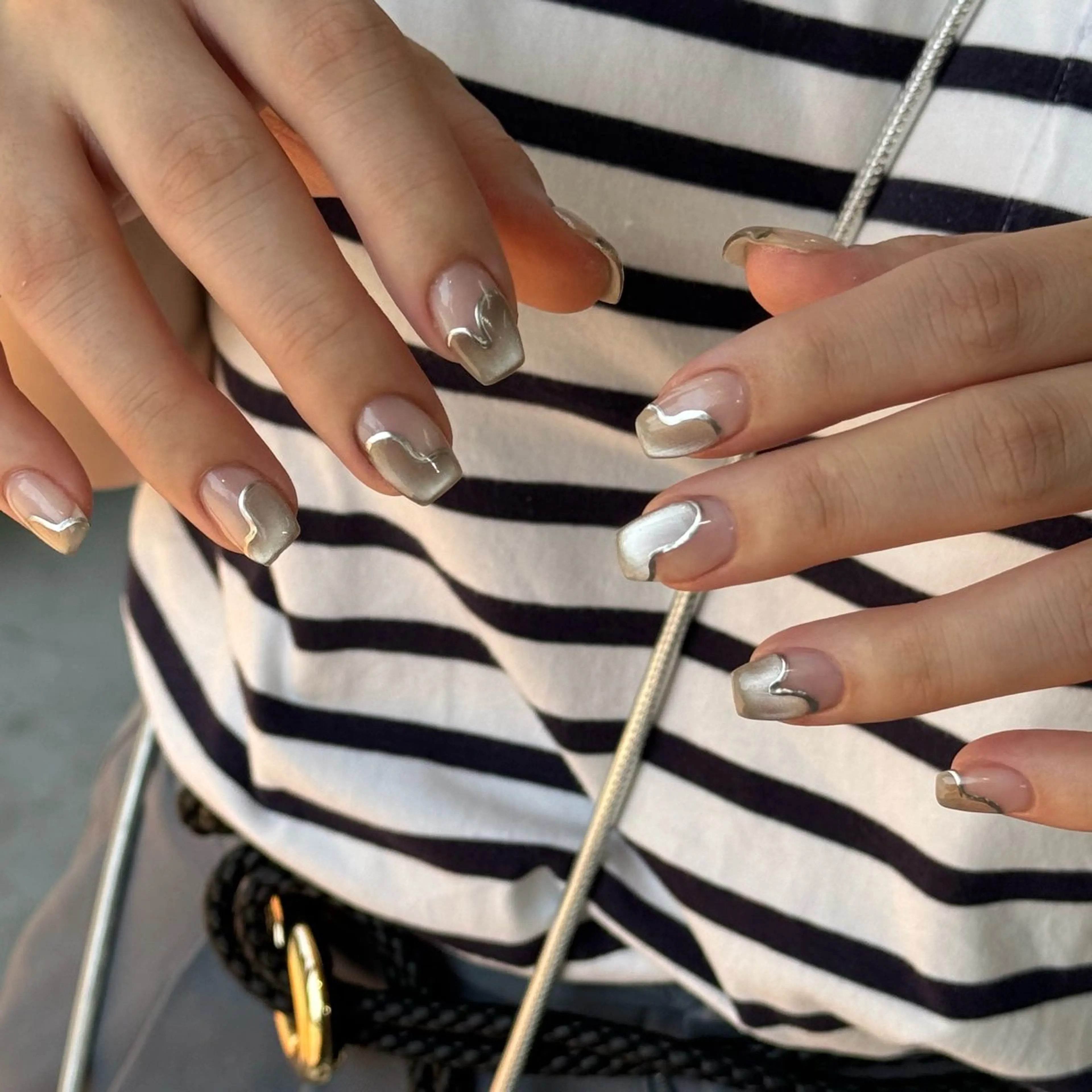 ネイル マグネットネイル ハンドネイル Momoka ネイリスト福岡/薬院のネイルデザイン