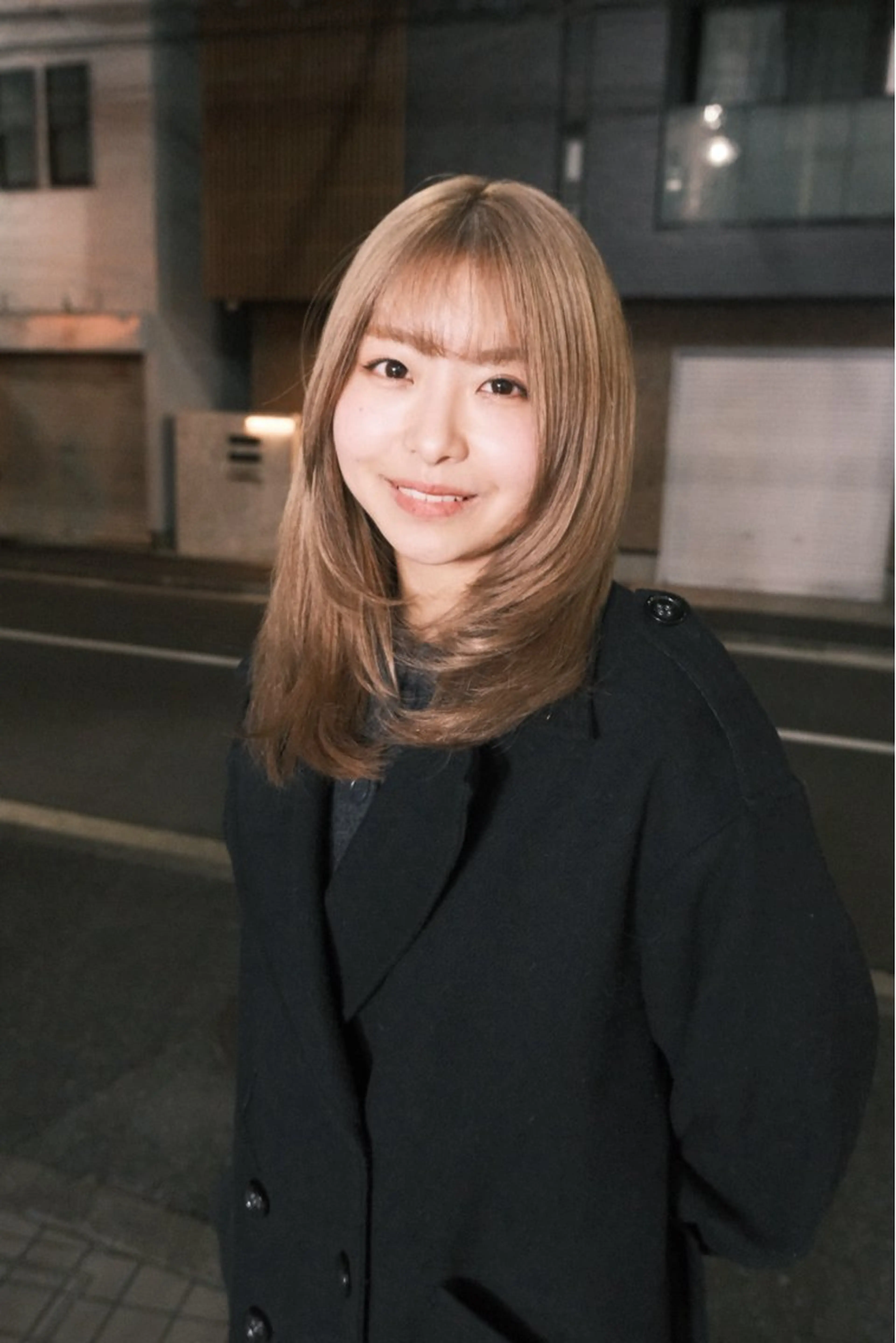 セミロング ヘアカラー トリートメント 失敗しないブリーチ× 艶ハイトーン/アトムのヘアスタイル