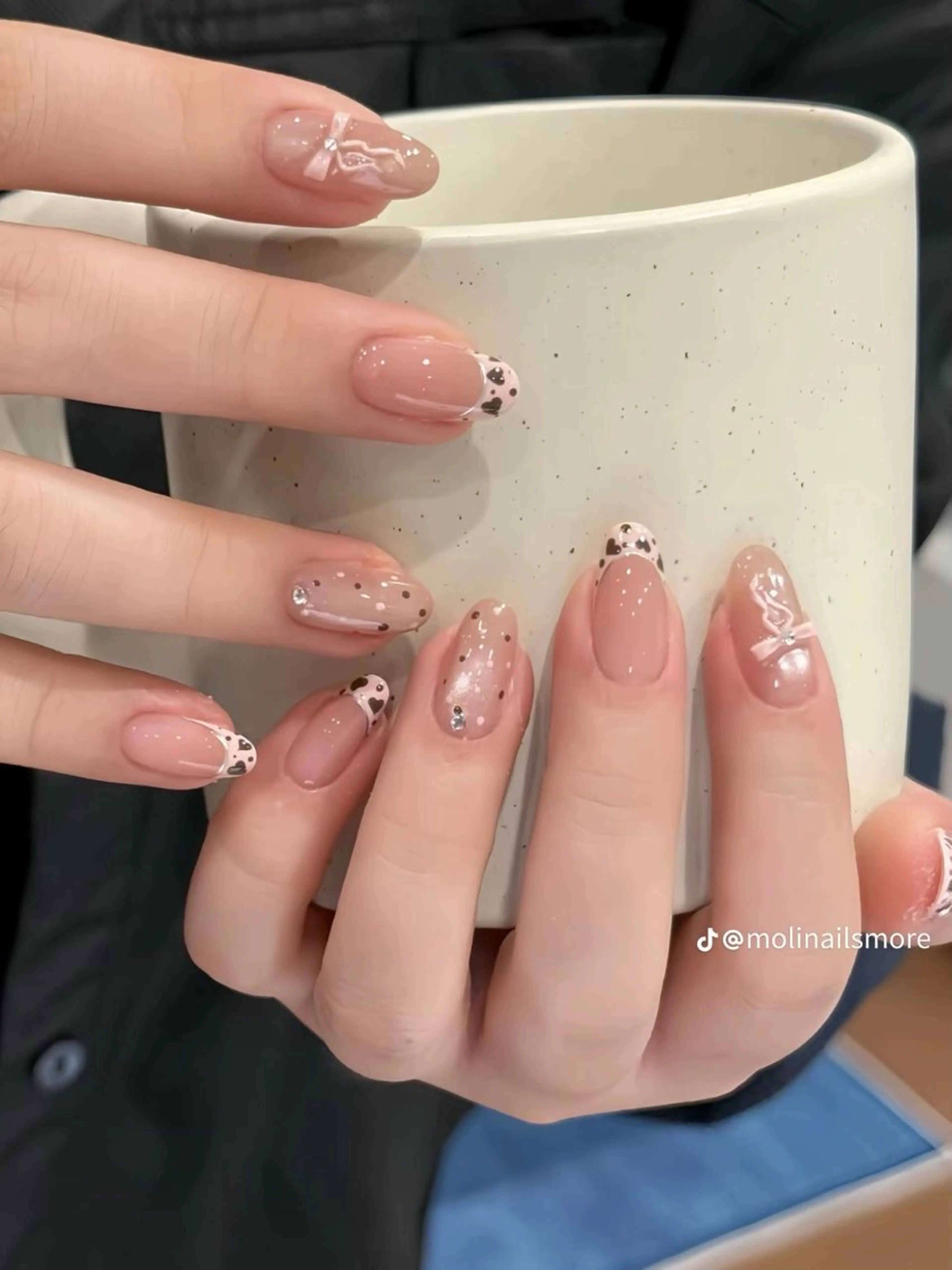 ネイル 韓国ネイル 持ち込み ニュアンスネイル ネイルチップ 冬ネイル LISA ANA.CHUOのネイルデザイン