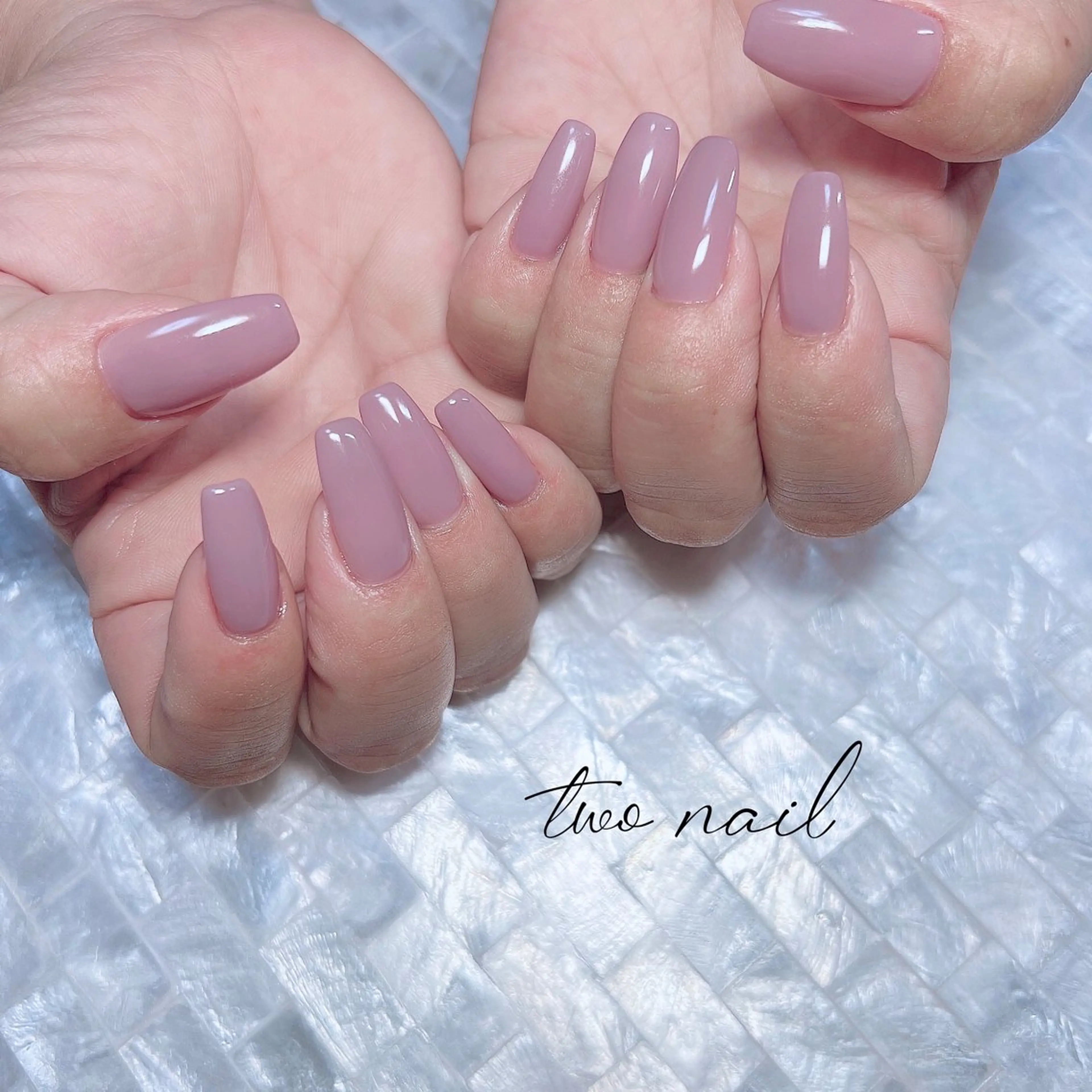 ネイル ネイルチップ ホワイト ハンドネイル two nailのネイルデザイン