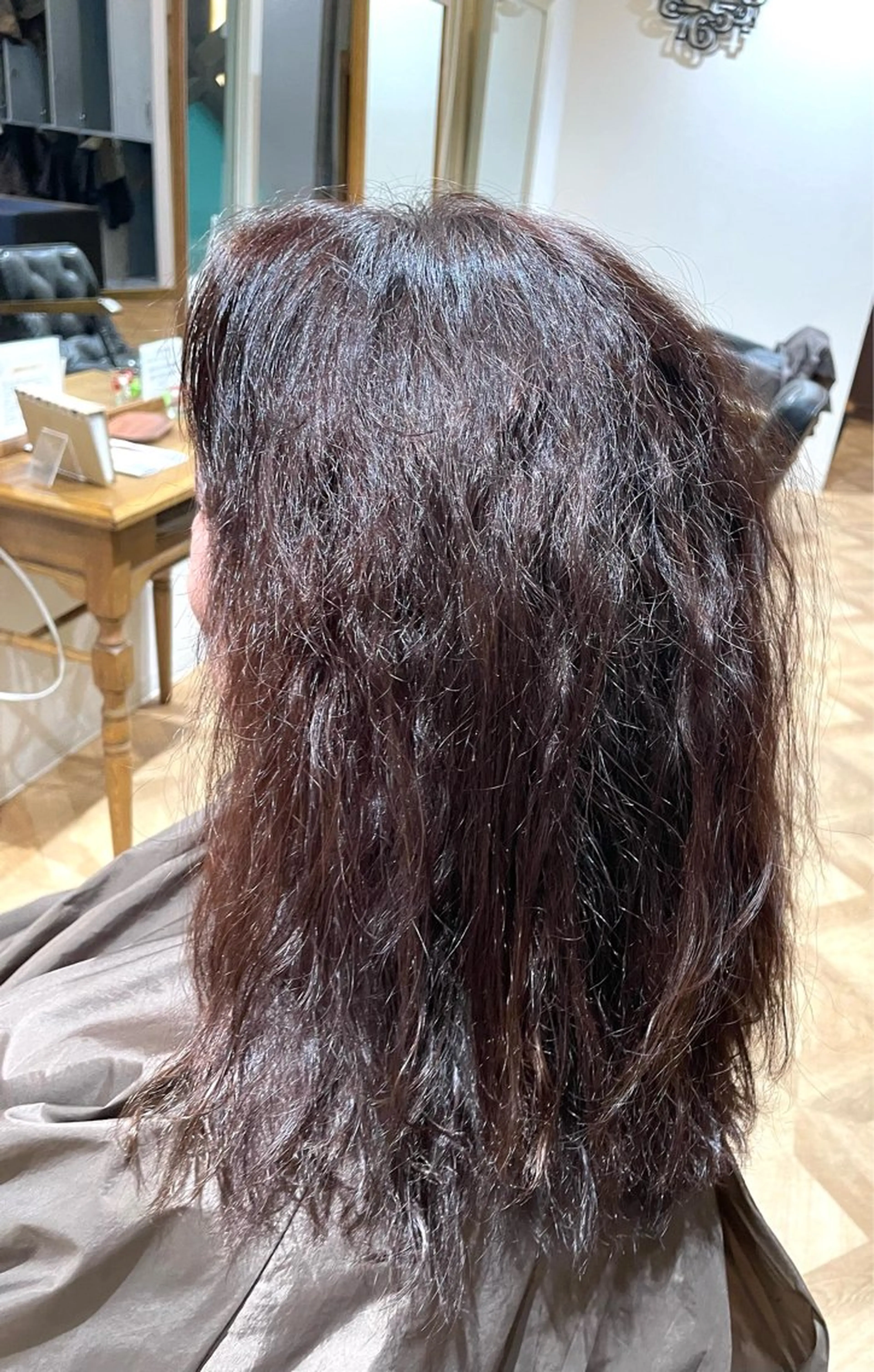 ミディアム カラー パーマ ミディアムパーマ ブラウンカラー もり あおいのヘアスタイル
