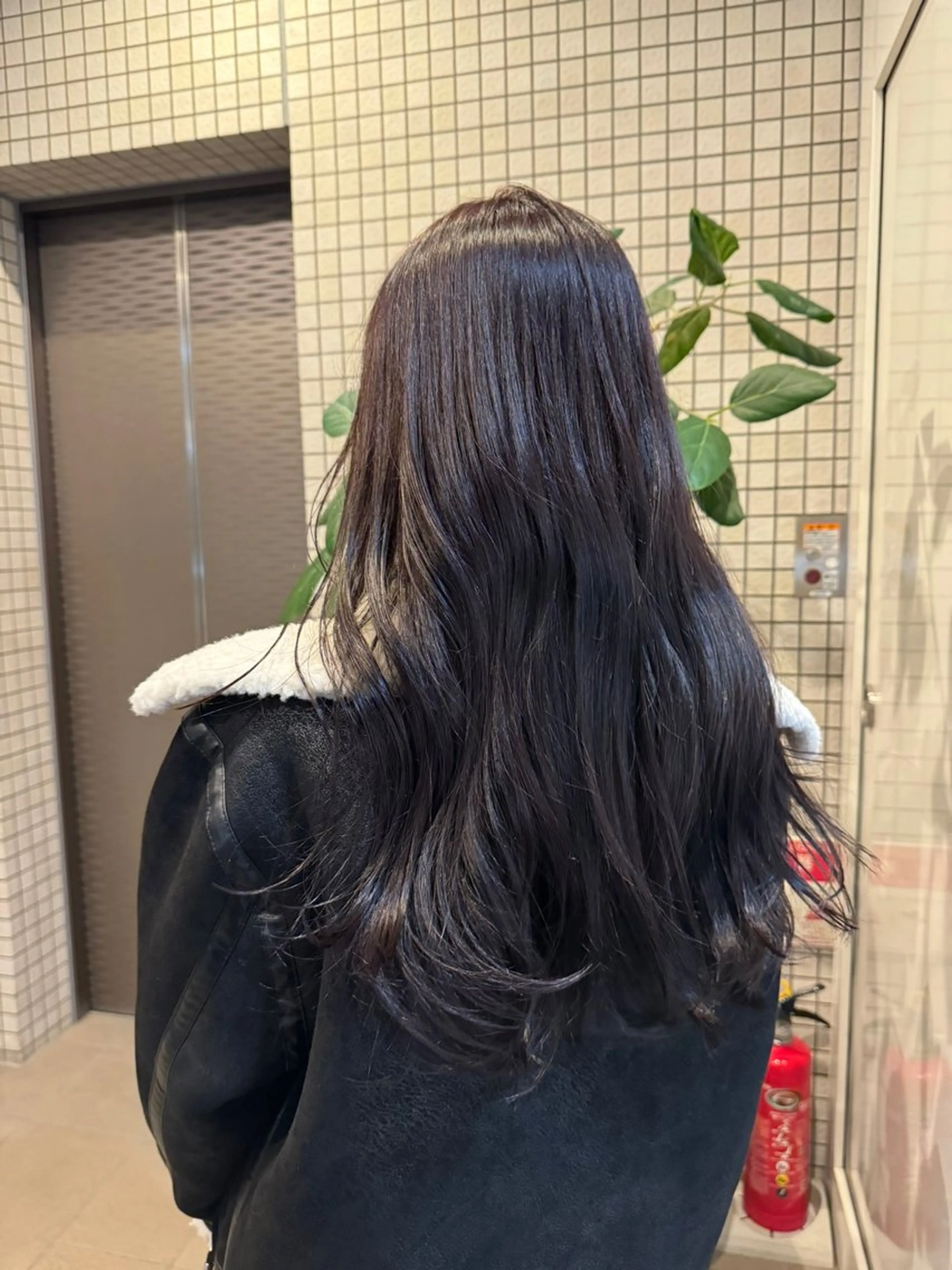 ロング ヘアカラー 透明感カラー🪡🤍 nanao🤍🪡のヘアスタイル