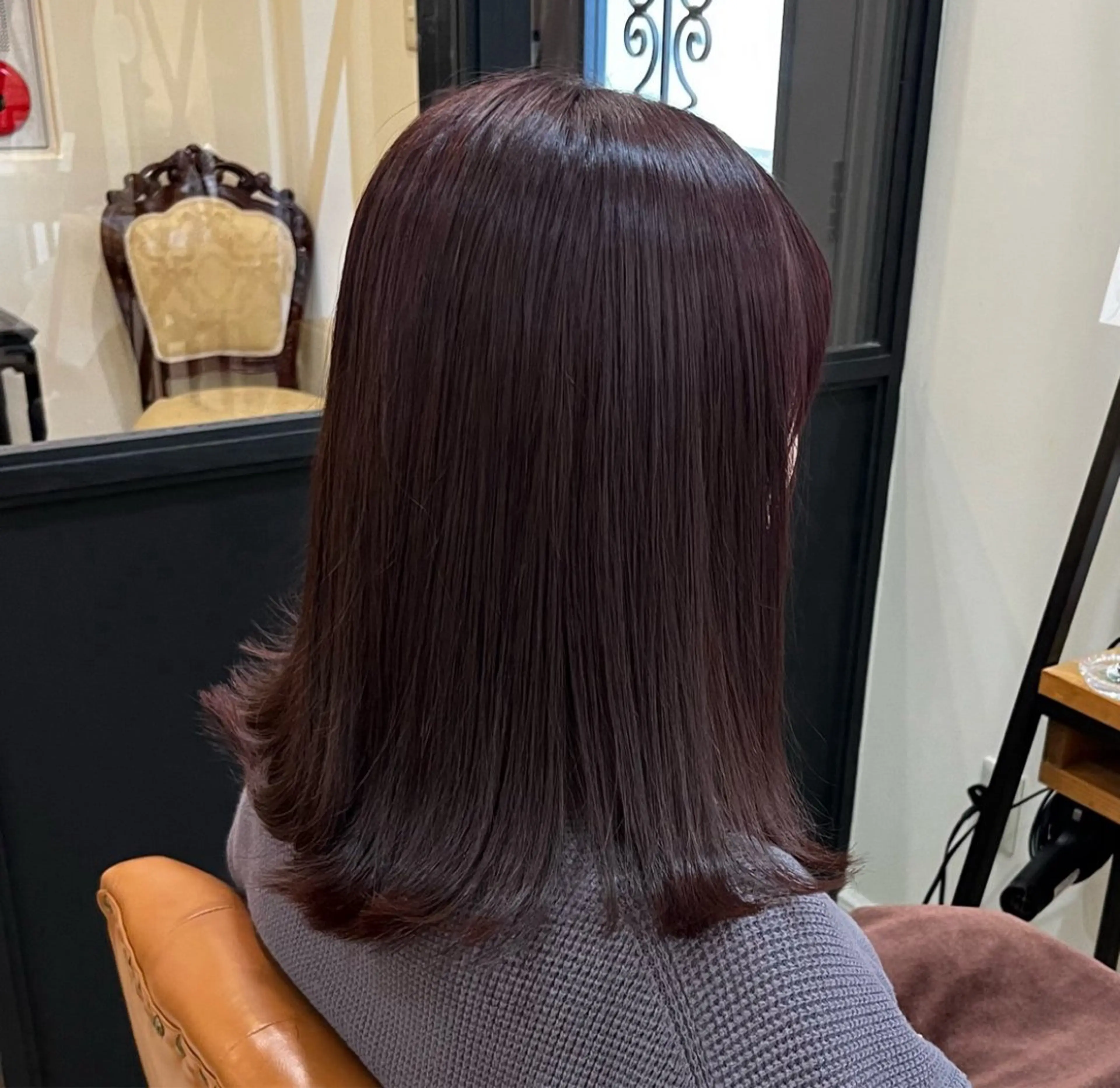 ミディアム カラー 松尾 遥花のヘアスタイル