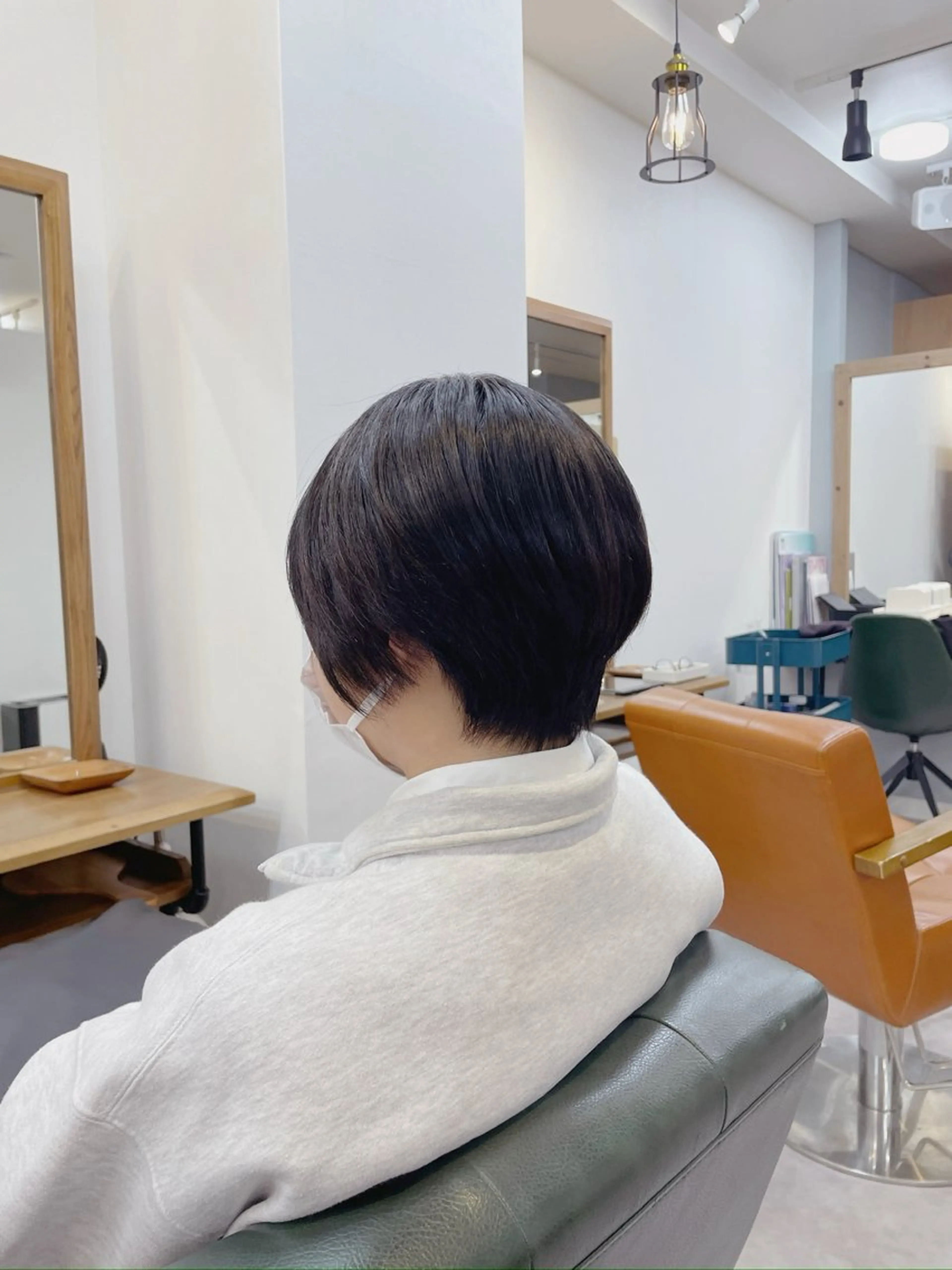 ショート lore 中村かれんのヘアスタイル