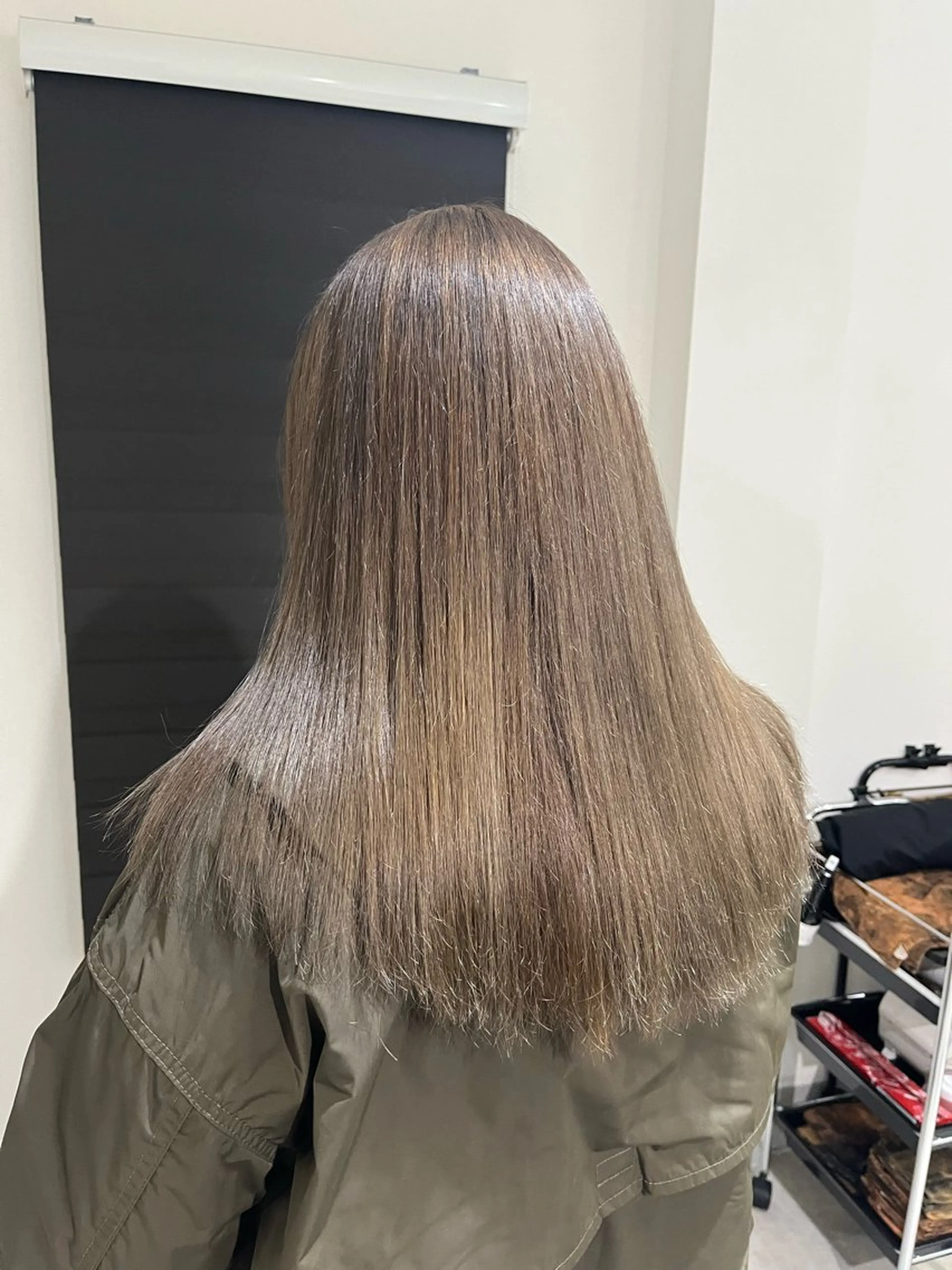 ロング カラー イロアイヘアー Renのヘアスタイル